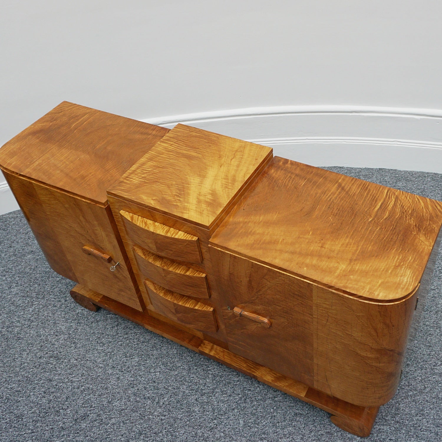 Vintage Original Art Deco Sideboard by Hille - Jeroen Markies Art Deco