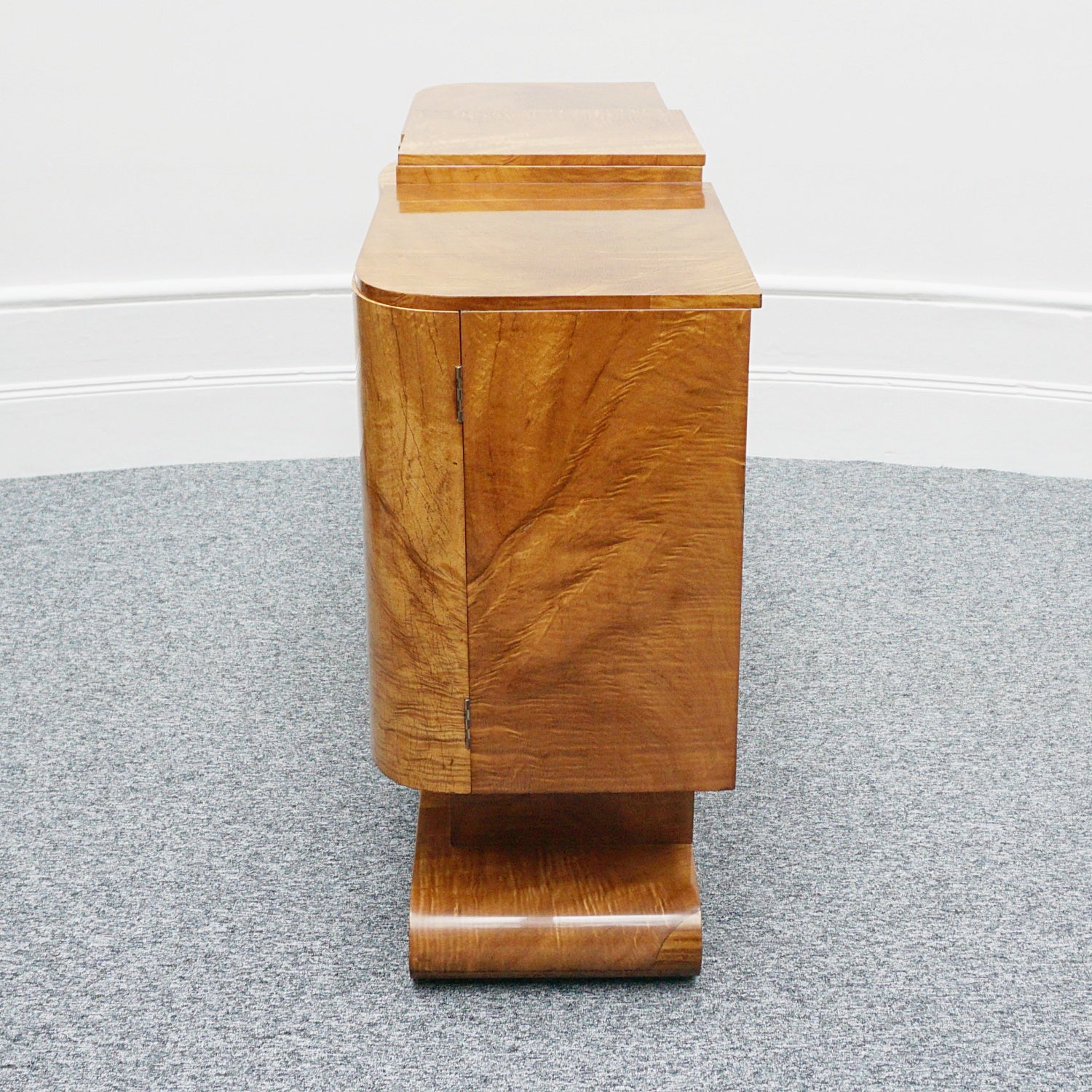 Vintage Original Art Deco Sideboard by Hille - Jeroen Markies Art Deco