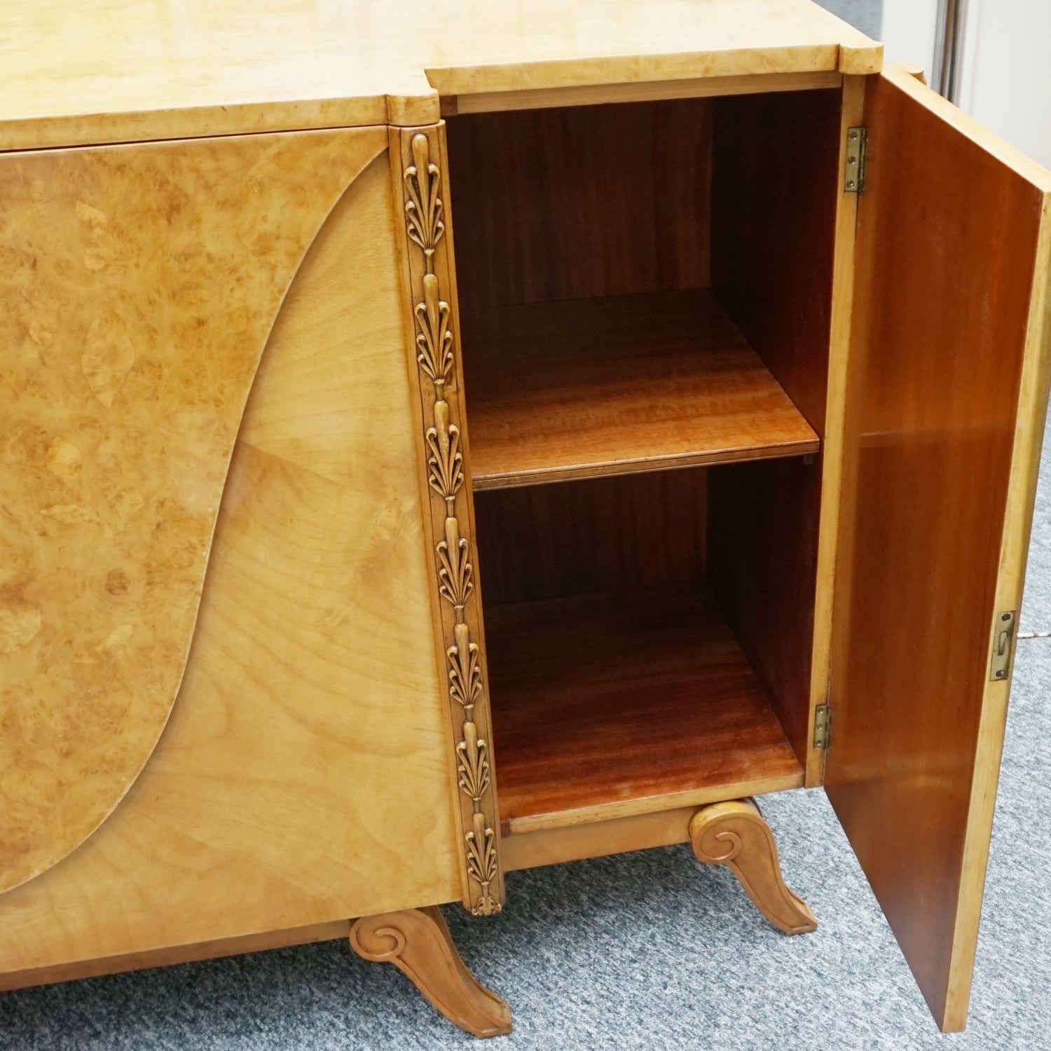 Original Art Deco Burr Walnut Sideboard by S.Hille & Co Ltd Original 1930's Art Deco - Jeroen Markies Art Deco