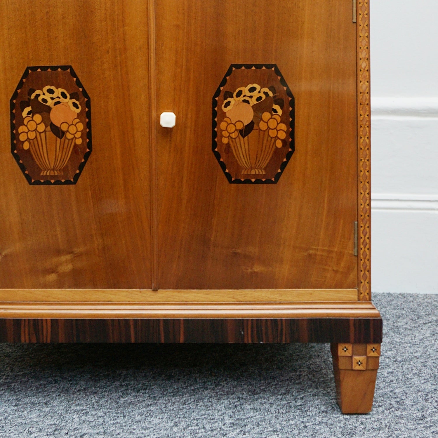 Vintage Art Deco 'Gaylayde' Cabinet - Jeroen Markies Art Deco