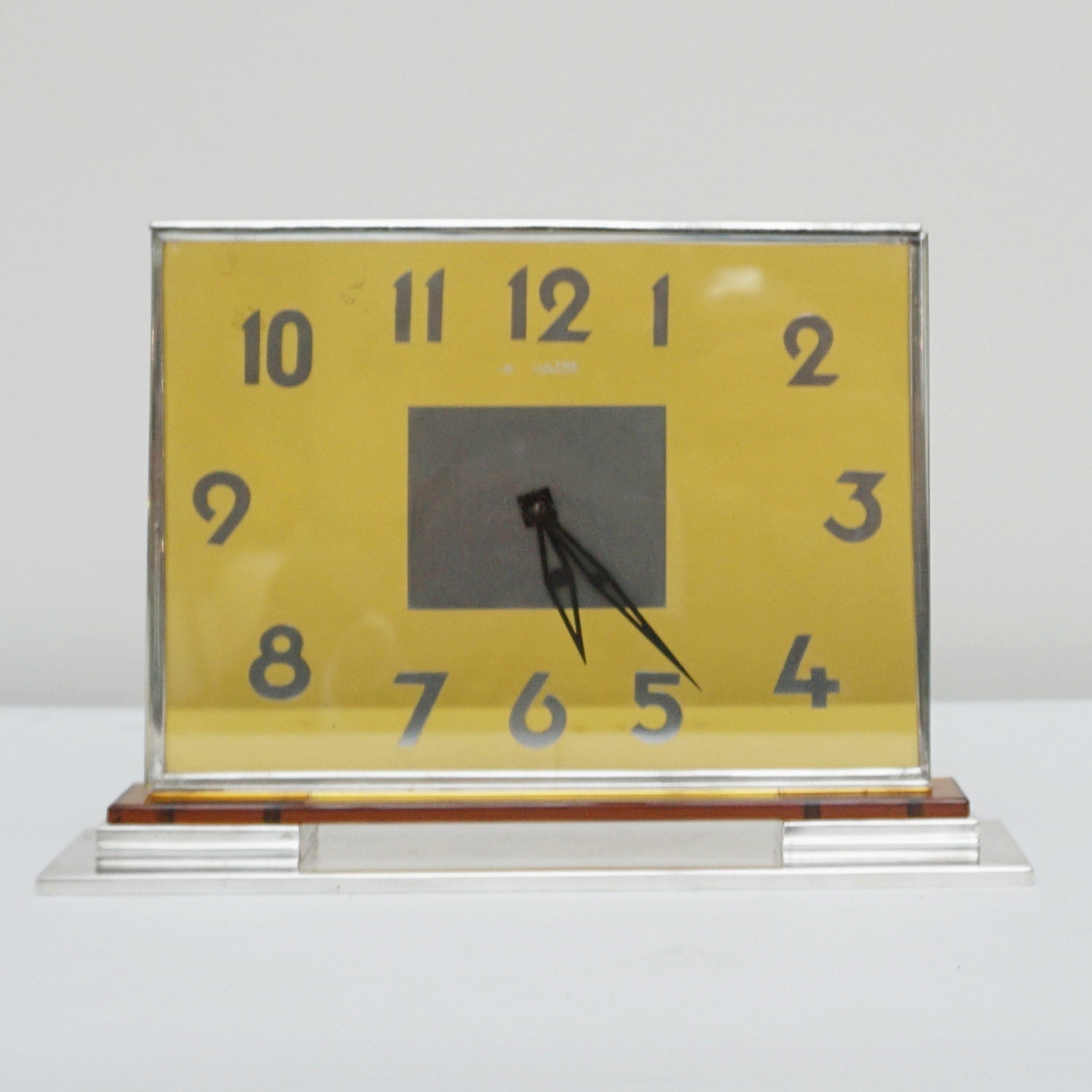 Art Deco Desk Clock by Jaeger-LeCoultre - Jeroen Markies Art Deco
