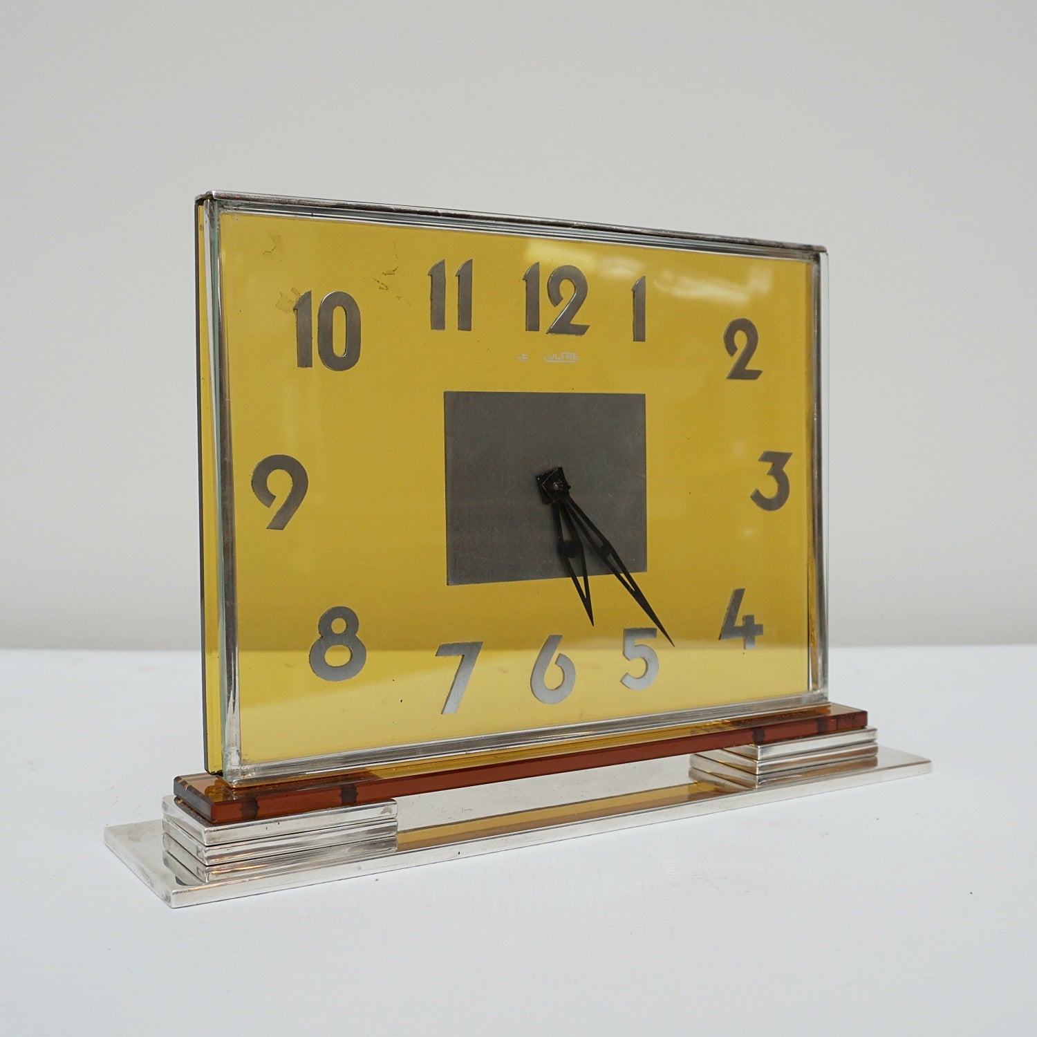 Art Deco Desk Clock by Jaeger-LeCoultre - Jeroen Markies Art Deco