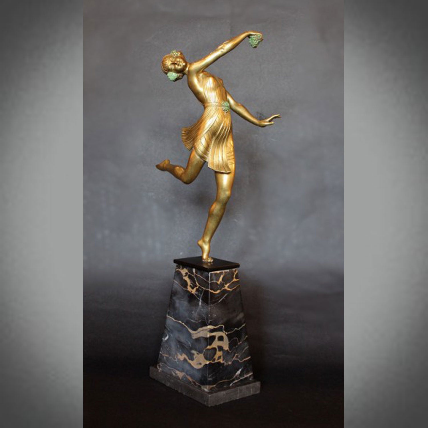 Joe Descomps Bacchante