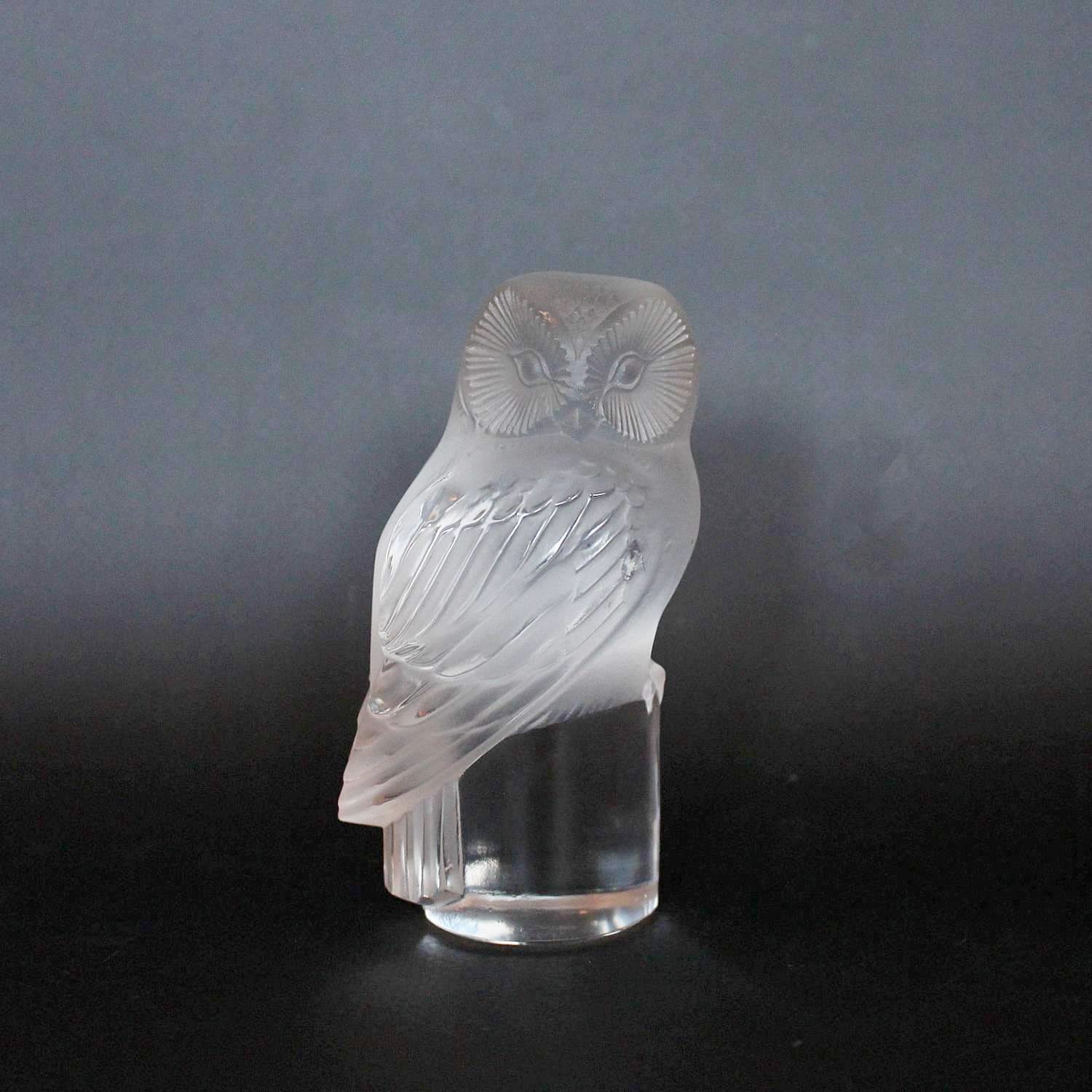 Art Deco Lalique Chouette, a glass owl paperweight at Jeroen Markies