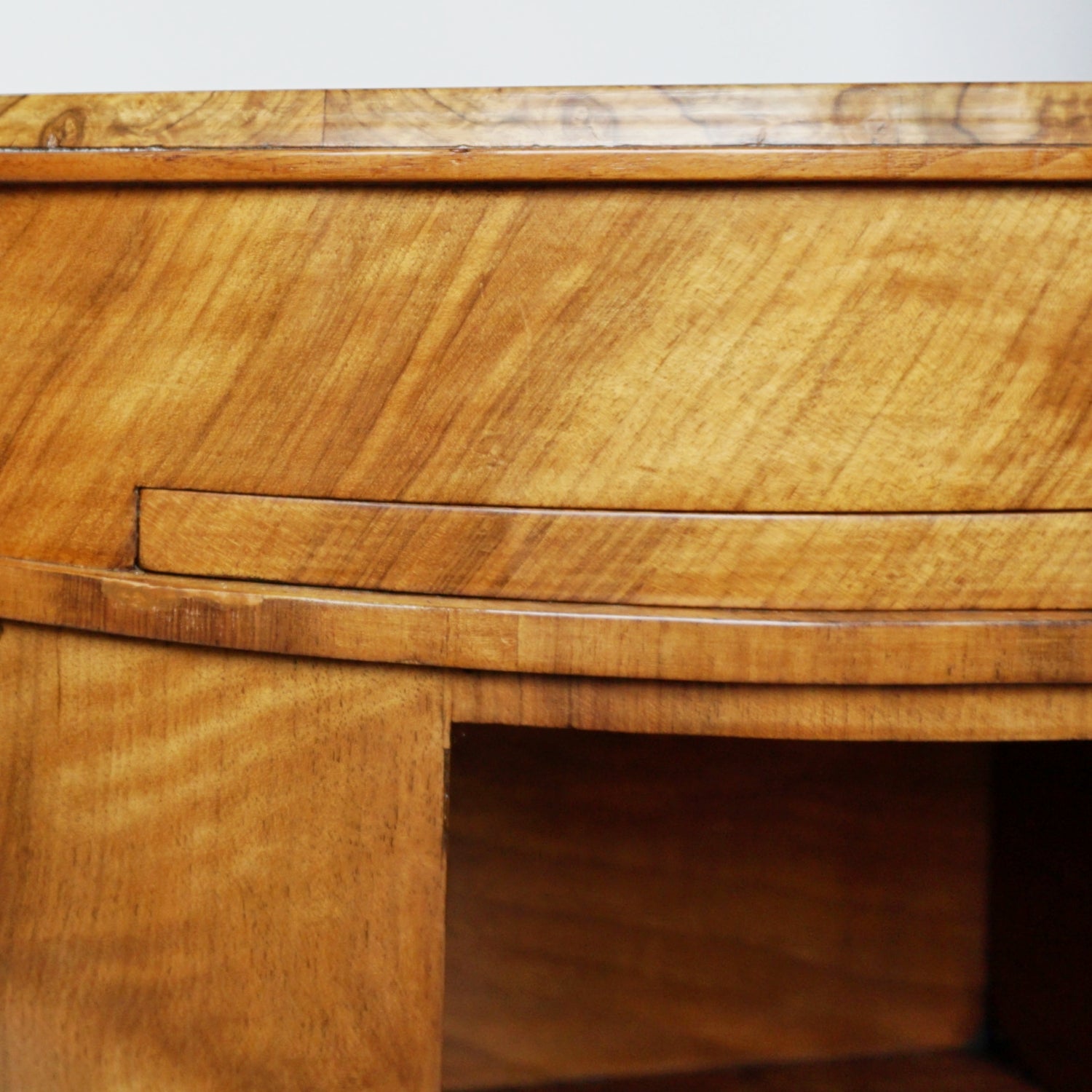 Art Deco Library Table Retailed by Heal's of London English, Circa 1935 Jeroen Markies Art Deco