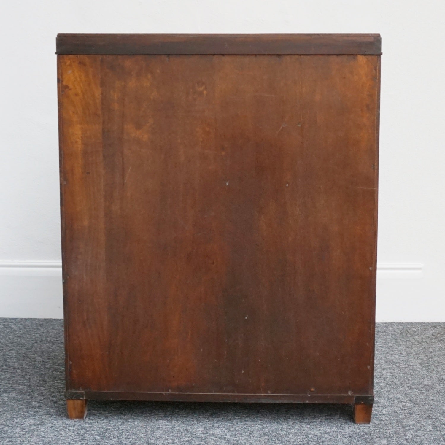 Art Deco Linen Cabinet by Frederick Restall Ltd Circa 1935 - Jeroen Markies Art Deco