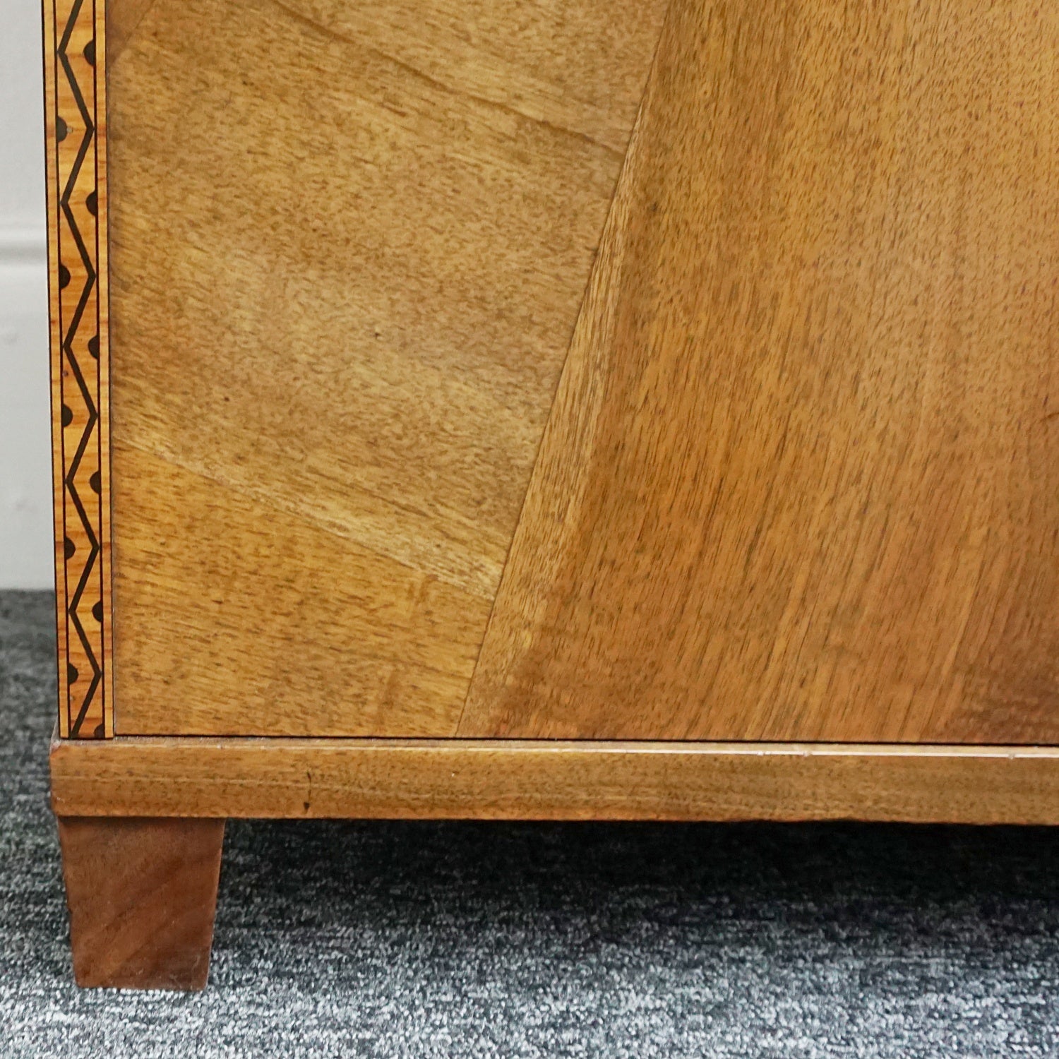 Art Deco Linen Cabinet by Frederick Restall Ltd Circa 1935 - Jeroen Markies Art Deco