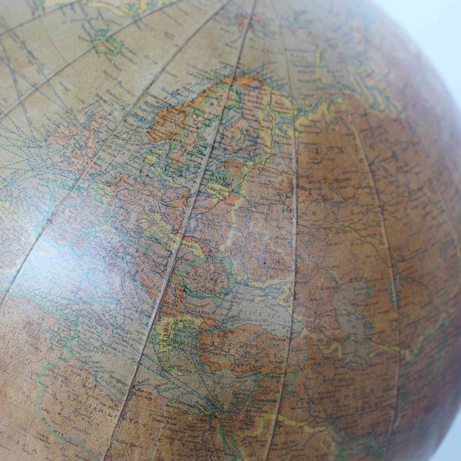 Lucas Art Deco Globe table lamp circa 1935 at Jeroen Markies