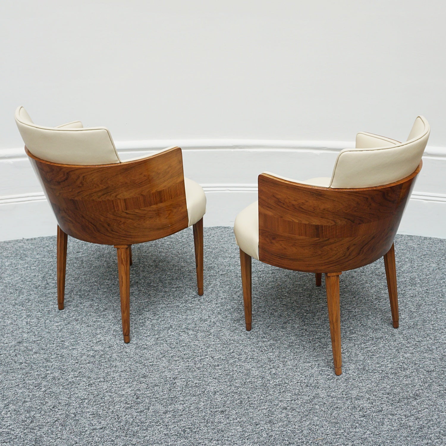 A Pair of Art Deco Side Chairs Walnut and Cream Leather Art Deco - Jeroen Markies Art Deco