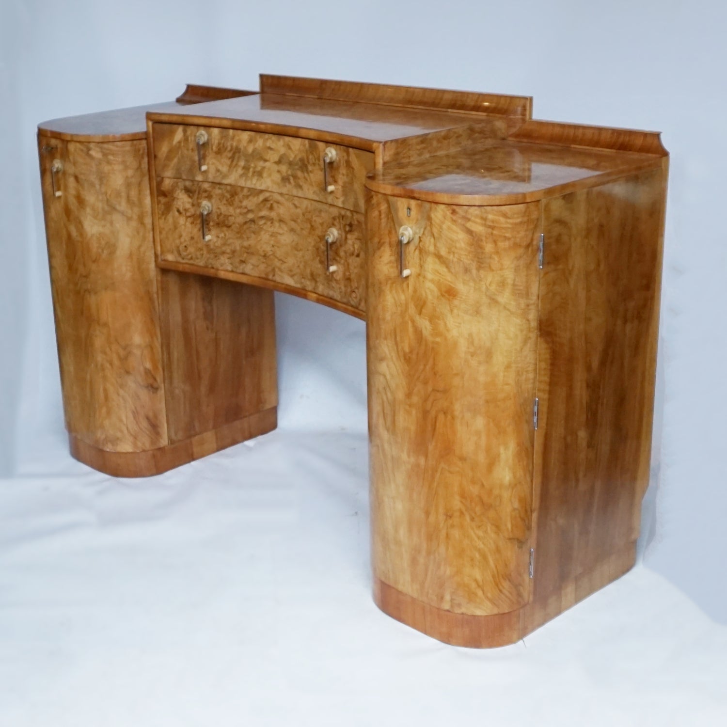 Art Deco Sideboard by Harry & Lou Epstein Vintage Art Deco - Jeroen Markies Art Deco