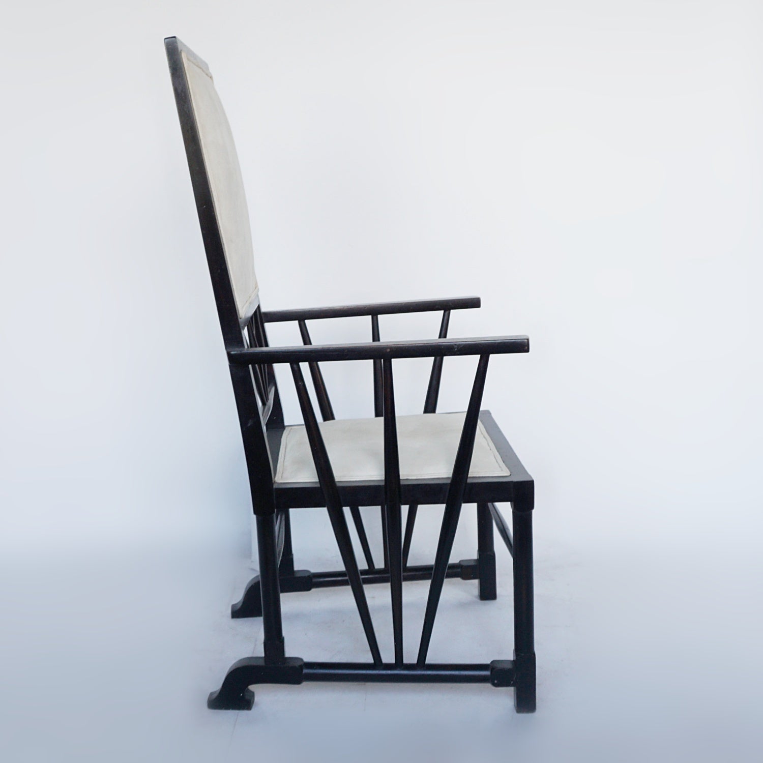 Arts & Crafts Armchair Edward William Godwin Crica 1880 - Jeroen Markies Art Deco