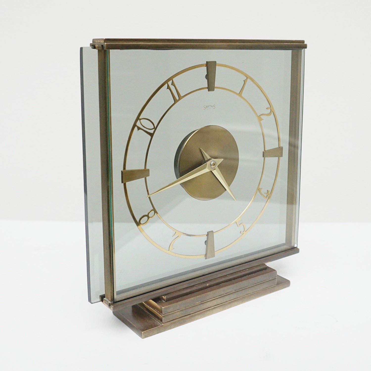 Art Deco Mantel Clock by Smiths Group - Jeroen Markies Art Deco
