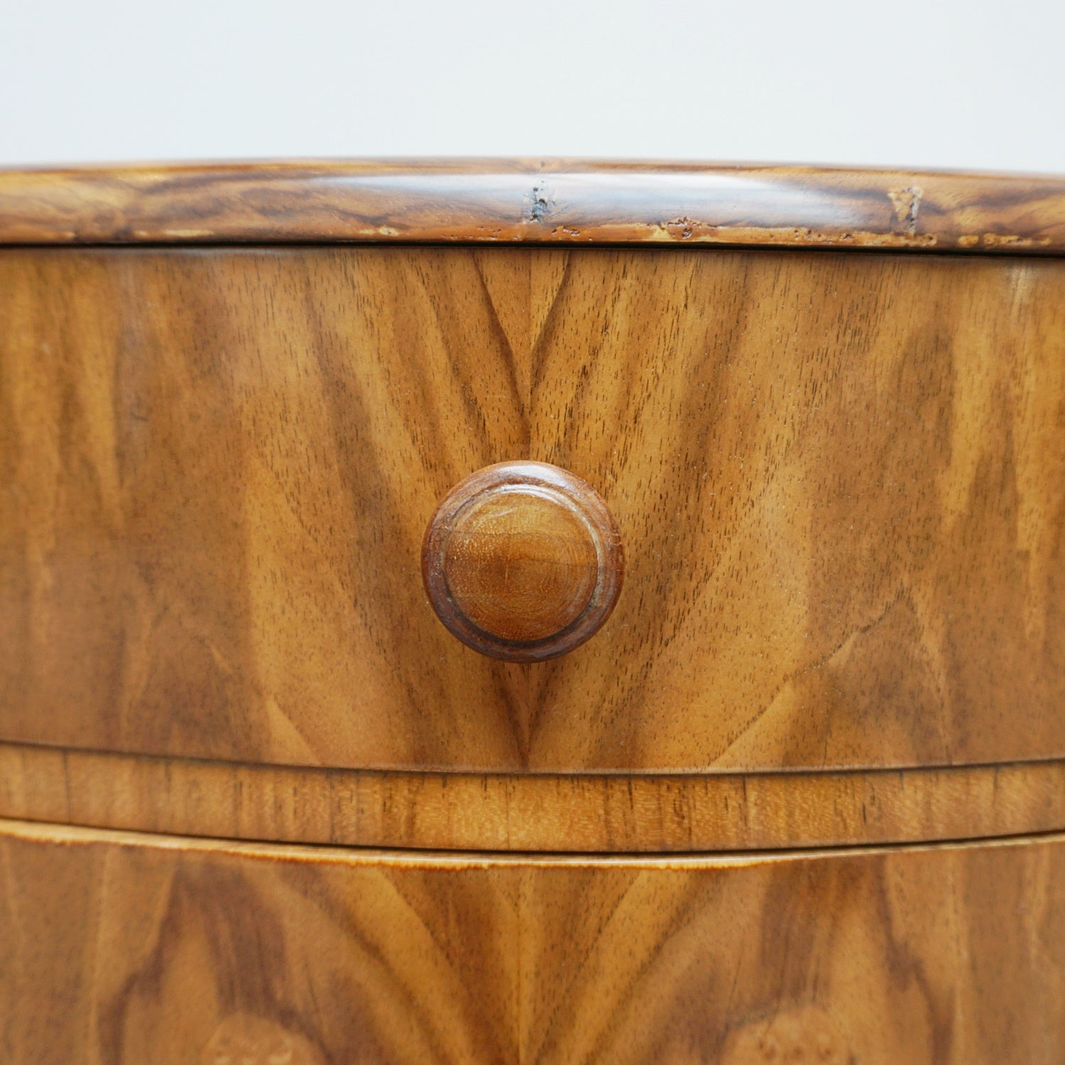 Pair of Art Deco Bedside Cabinets - Burr Walnut on Mahogany - Jeroen Markies Art Deco Furniture