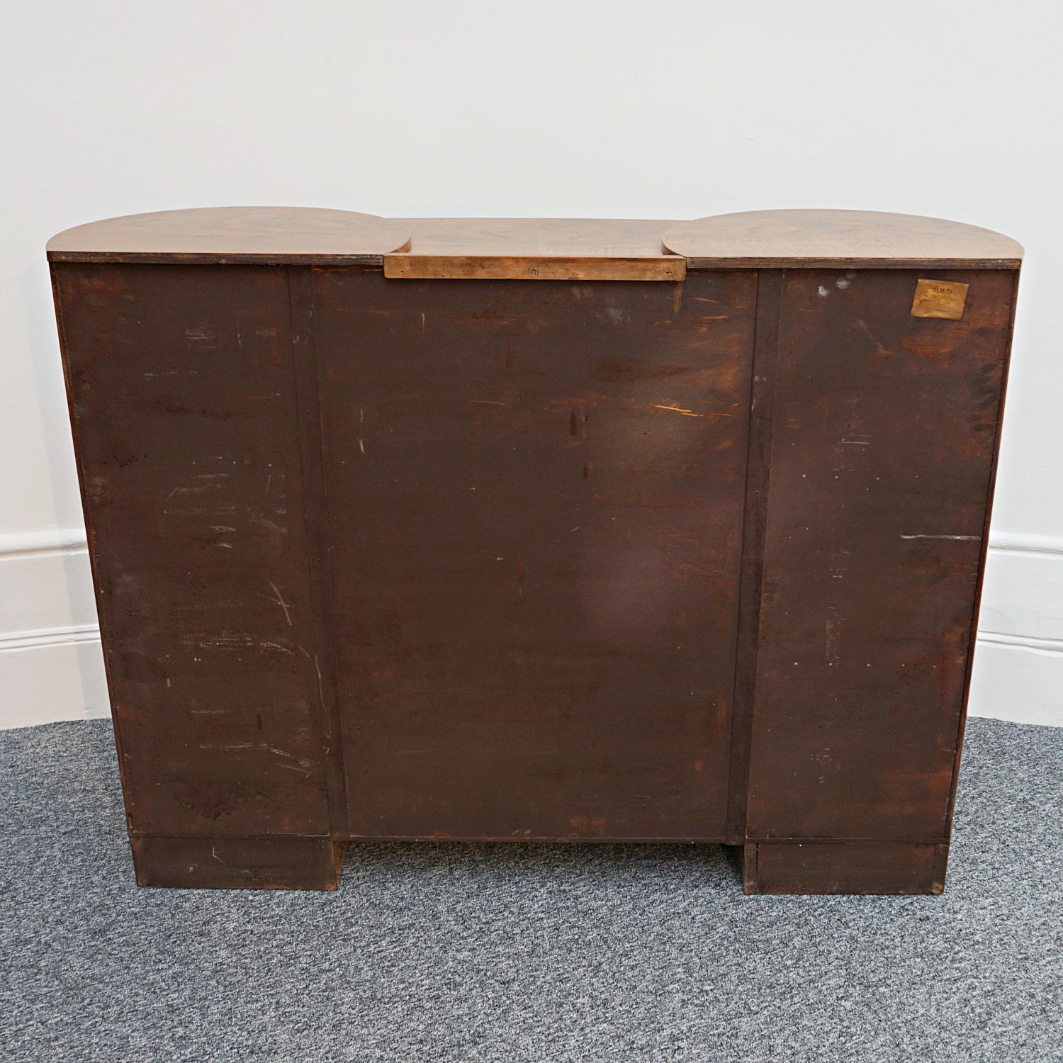 Art Deco Cabinet by Harry & Lou Epstein Circa 1930 - Jeroen Markies Art Deco Furniture
