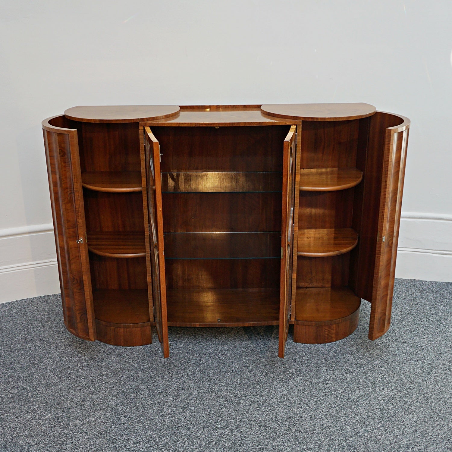 Art Deco Cabinet by Harry & Lou Epstein Circa 1930 - Jeroen Markies Art Deco Furniture