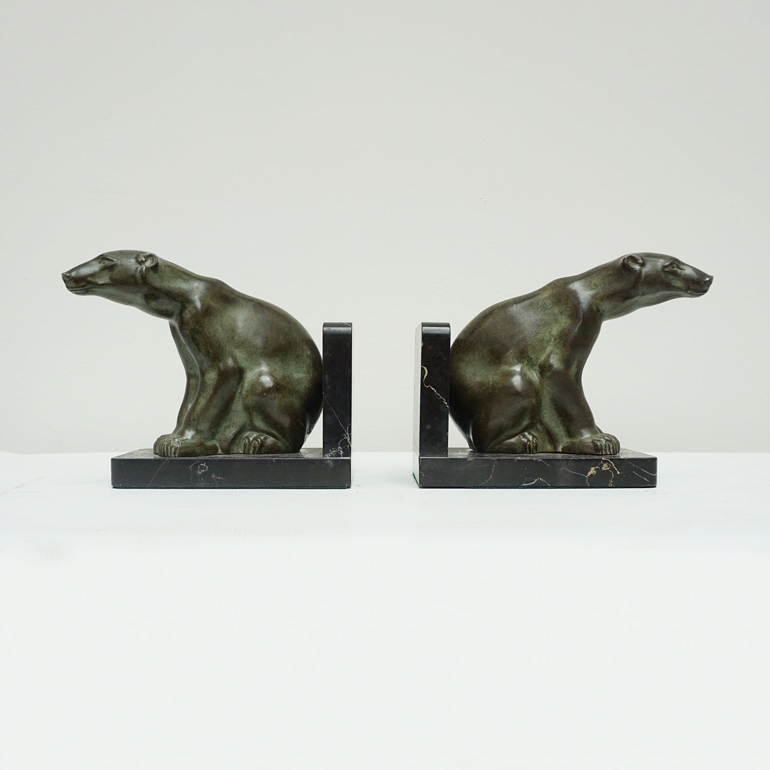 Art Deco Bookends - Polar Bears - 1930's - French - Jeroen Markies Art Deco Furniture