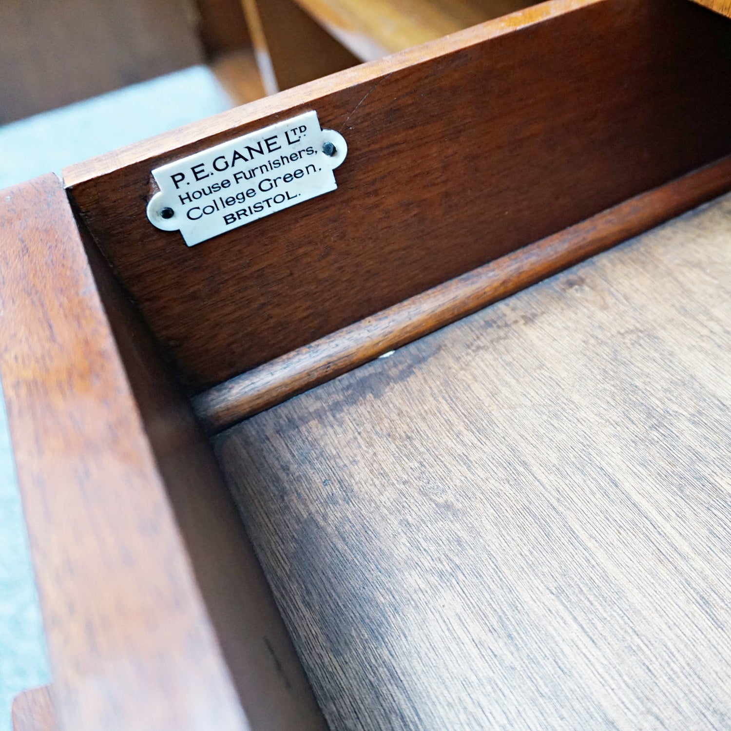 Art Deco Bookcase - Walnut - Mahogany - Jeroen Markies Art Deco Furniture
