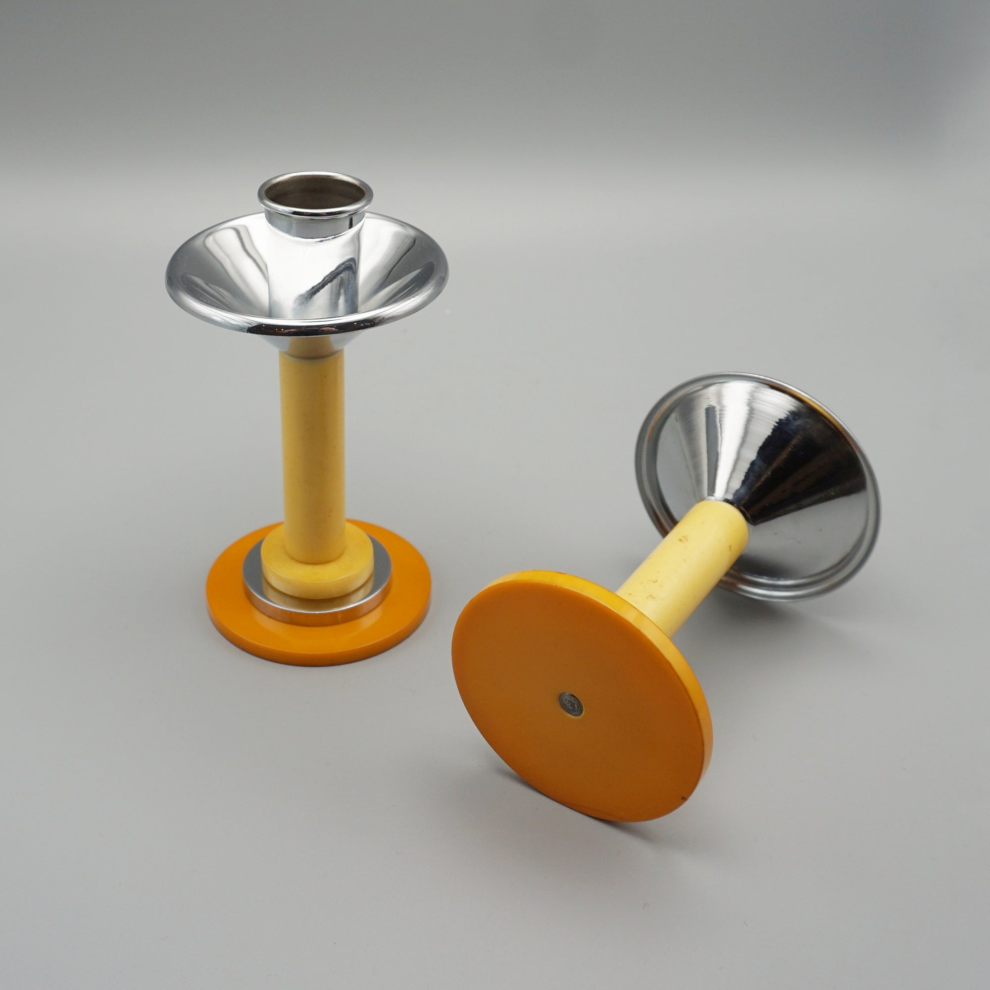 A Pair of Art Deco chromed metal candlesticks - Jeroen Markies Art Deco 