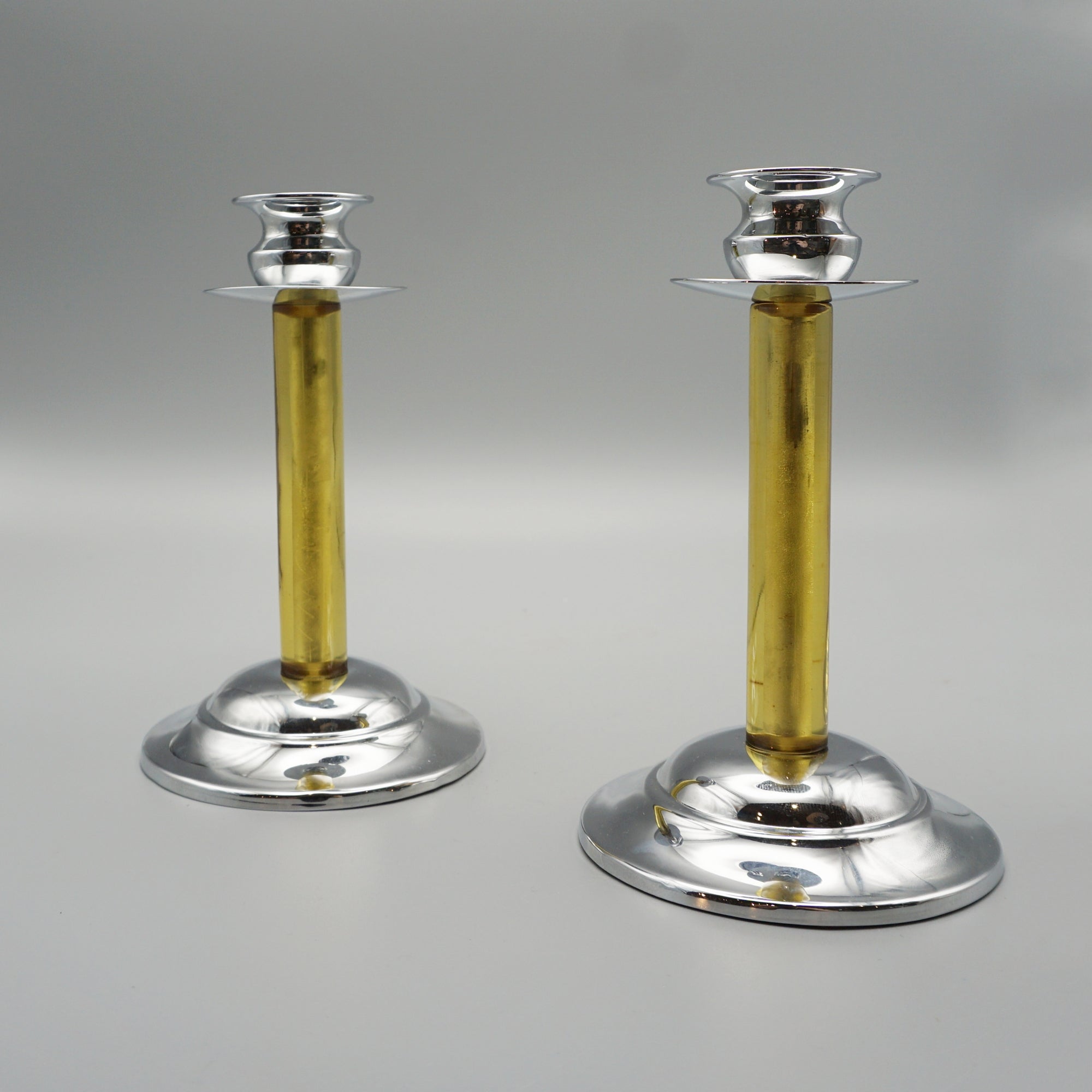 Pair of Art Deco bakelite and chromed metal candlesticks - Jeroen Markies Art Deco 
