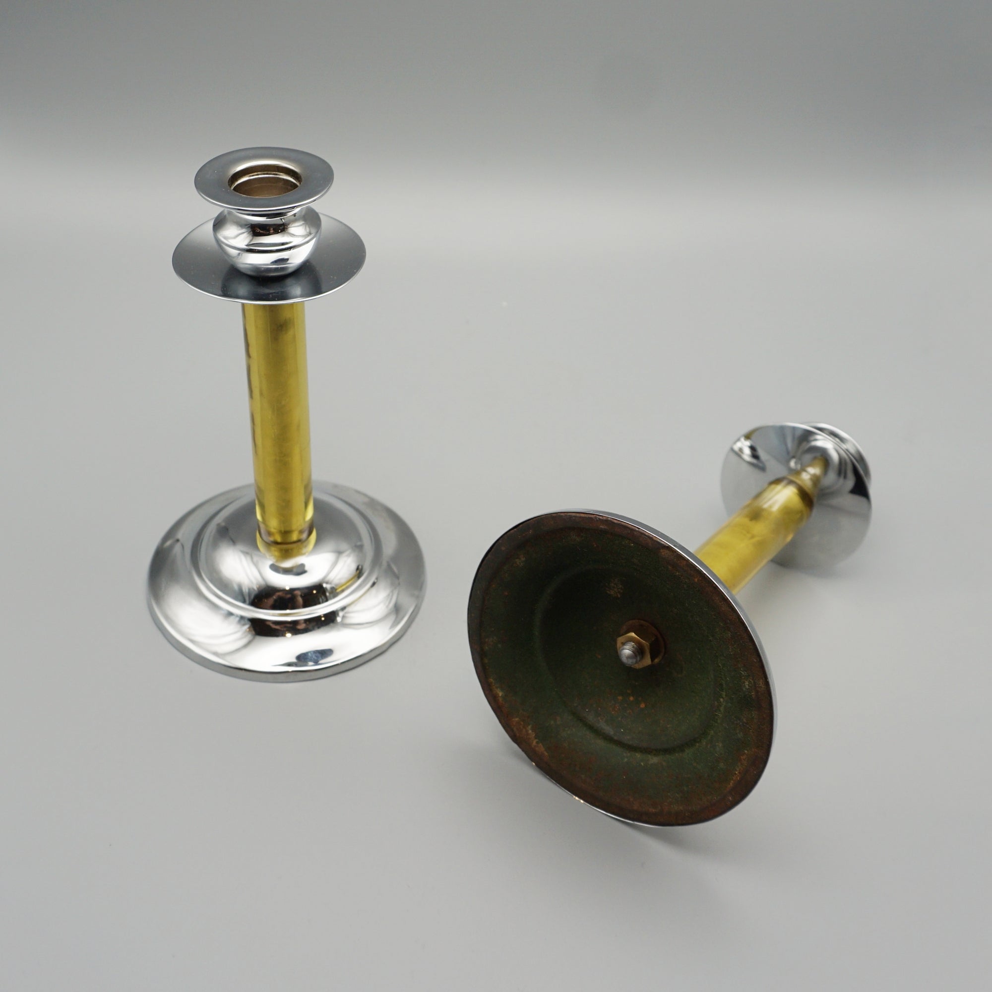 Pair of Art Deco bakelite and chromed metal candlesticks - Jeroen Markies Art Deco 
