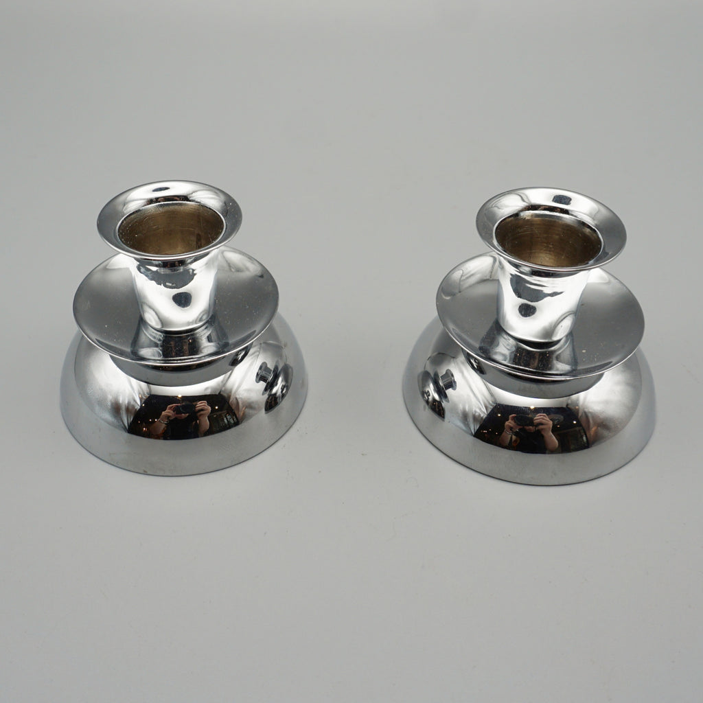 A pair of chromed metal Art Deco candlesticks - Jeroen Markies Art deco 