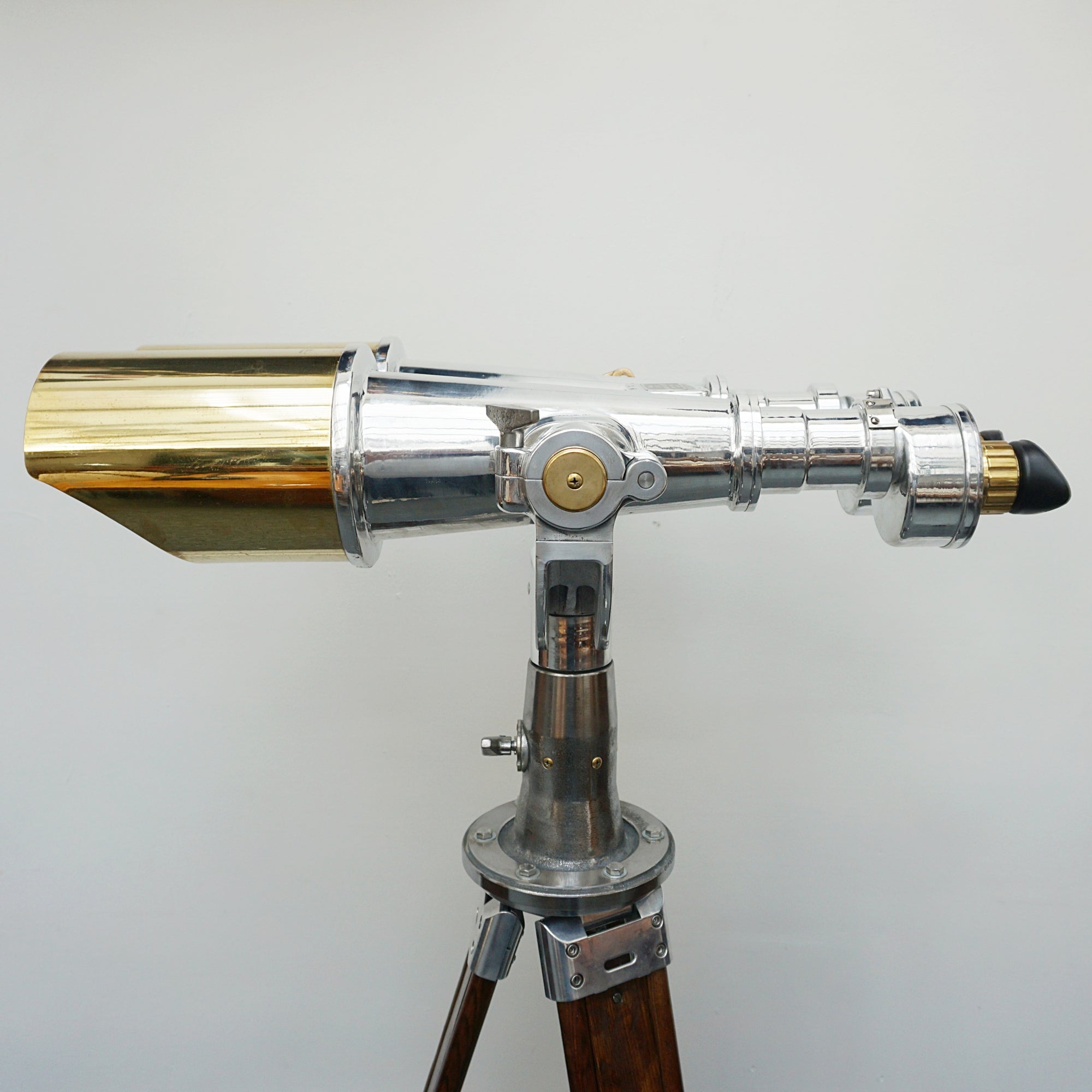 Nikon 20 times magnification WW11 Naval/Marine Binoculars - Jeroen Markies Art Deco