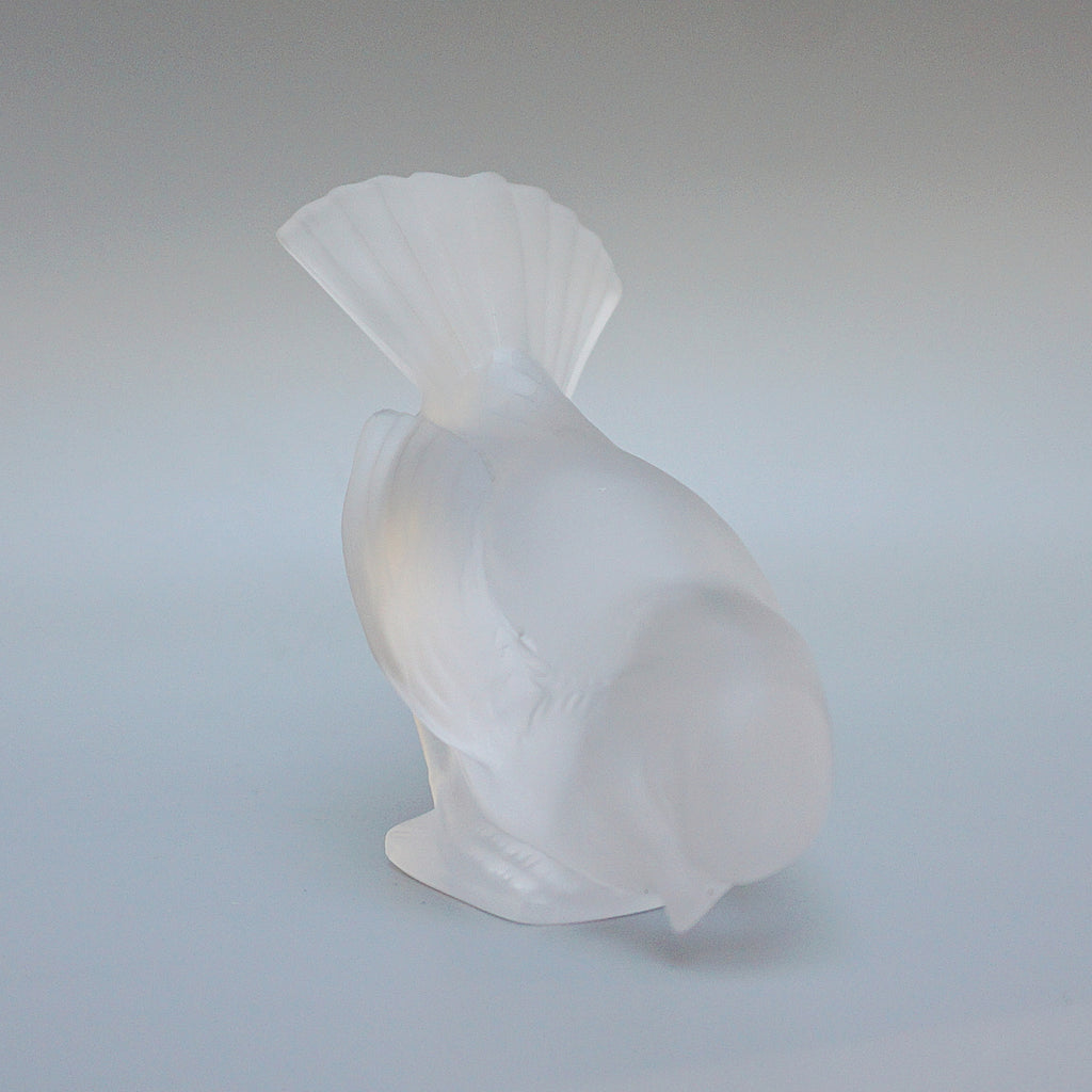 Moineau Timide Lalique Glass Paperweight - Jeroen Markies Art Deco