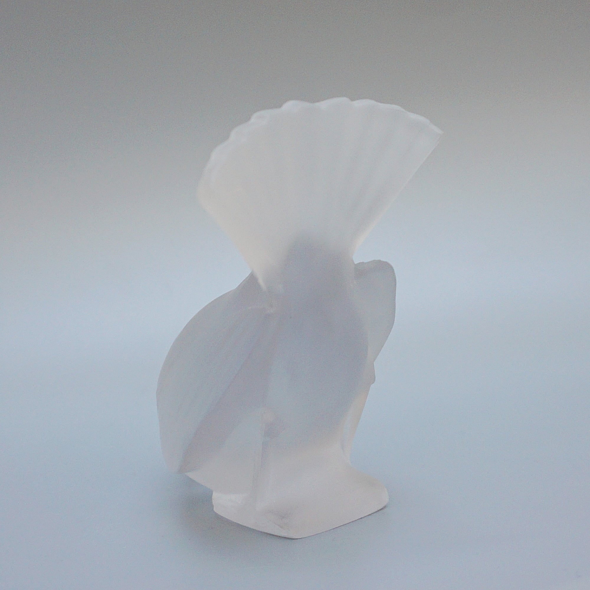 Moineau Timide Lalique Glass Paperweight - Jeroen Markies Art Deco