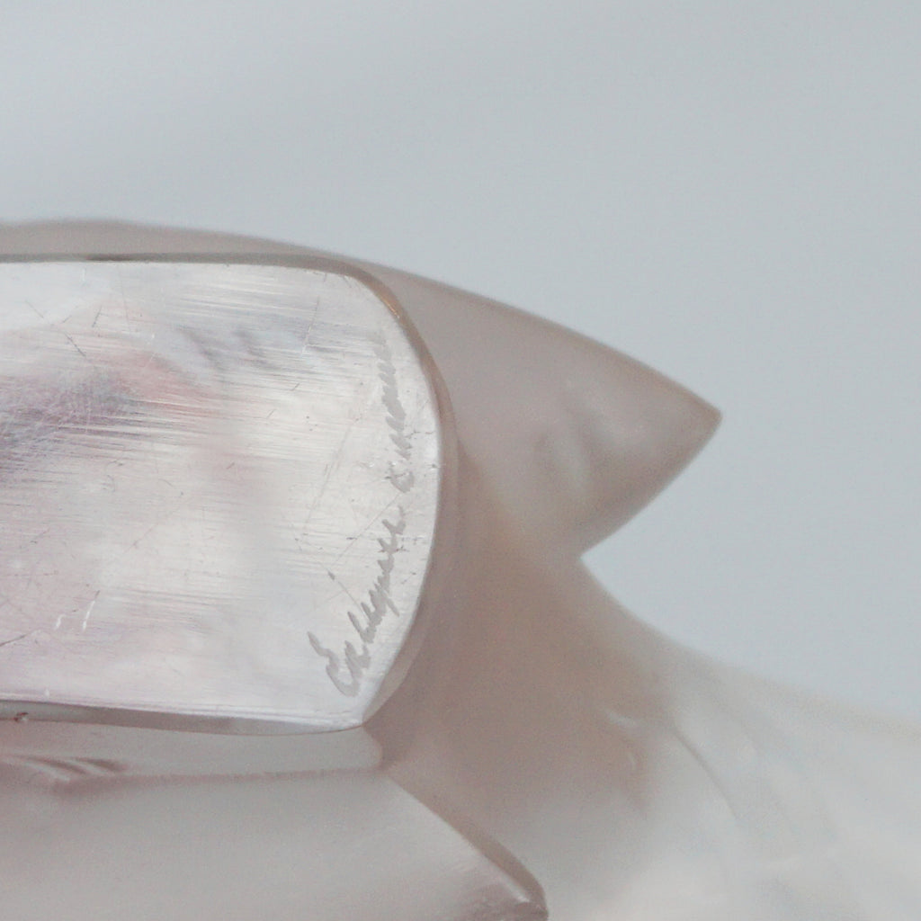 'Moineau Moquer' Marc Lalique Glass Paperweight - Jeroen Markies Art Deco