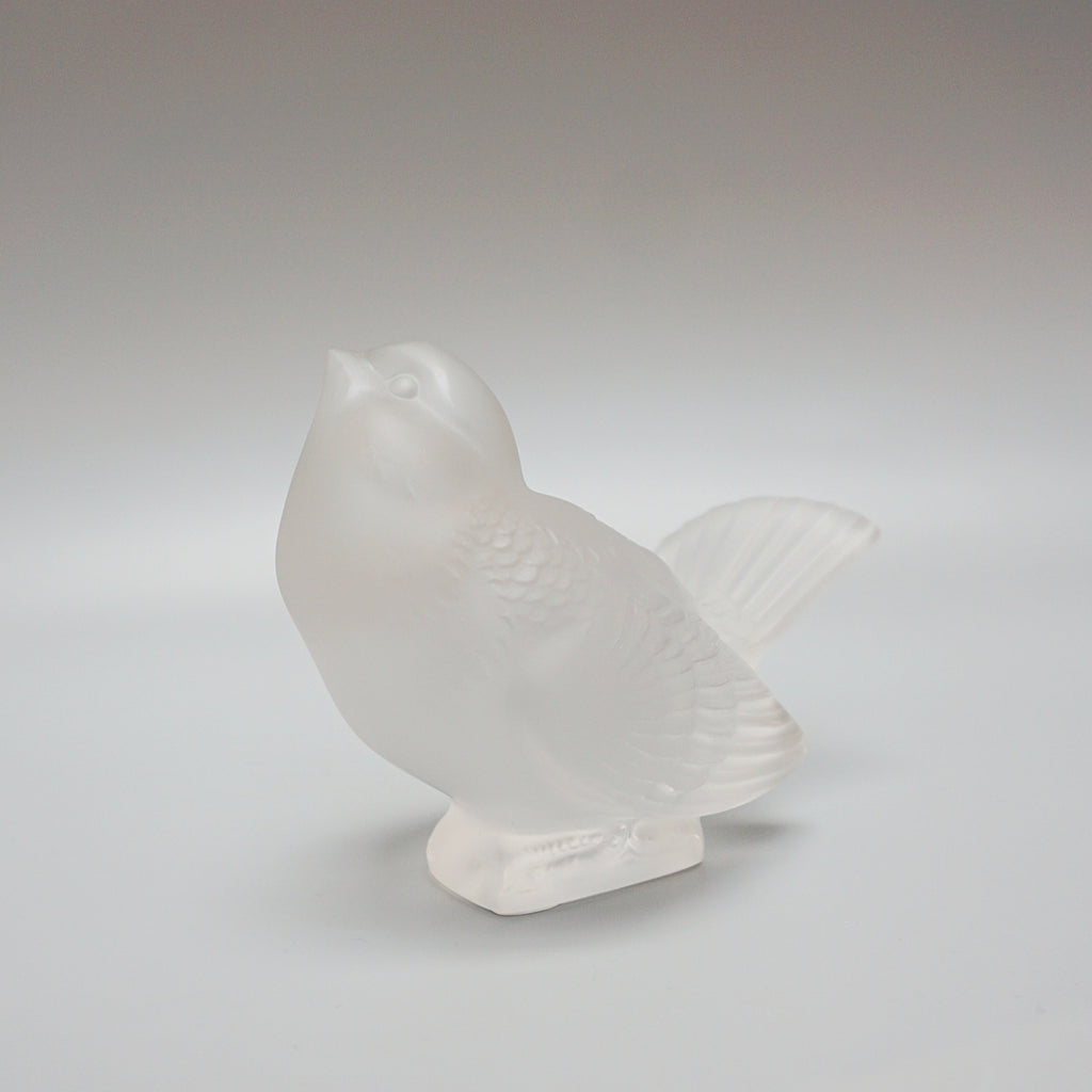 'Moineau Moquer' Marc Lalique Glass Paperweight - Jeroen Markies Art Deco