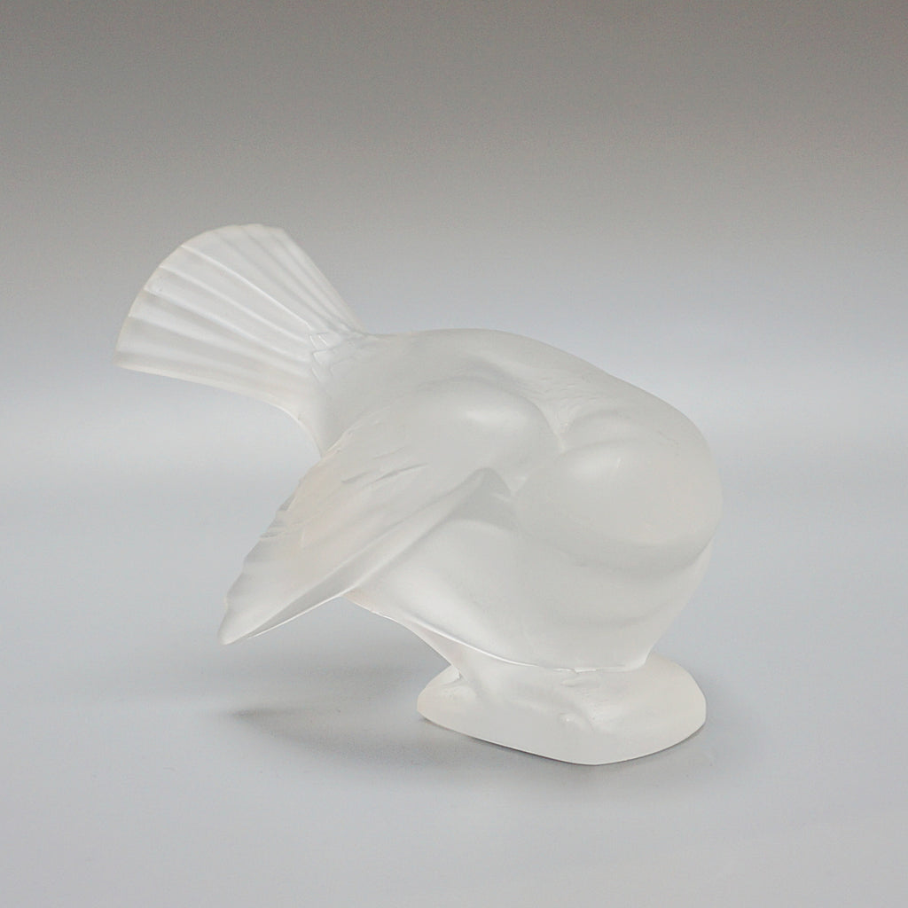 Moineau Coquet an Art Deco glass bird paperweight by Marc Lalique - Jeroen Markies Art Deco