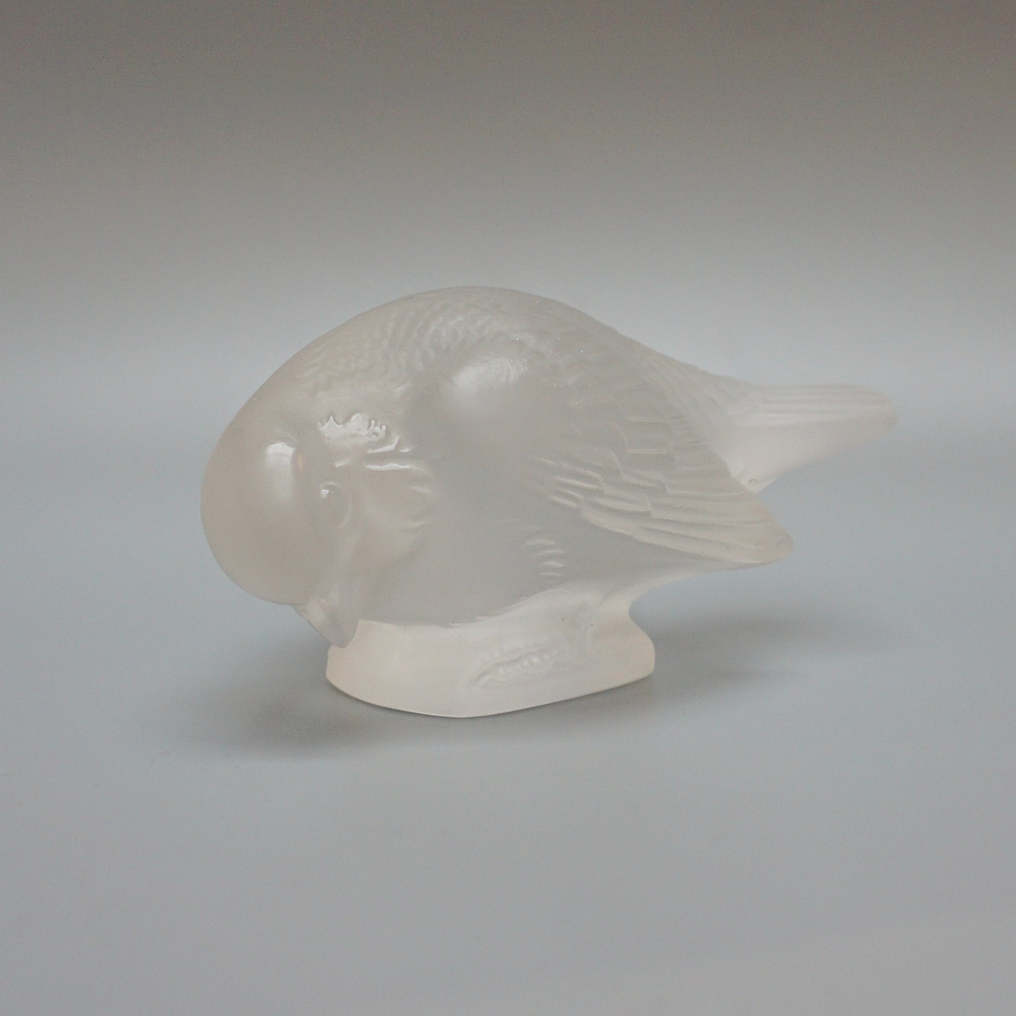Moineau Sournouis Vintage Rene Lalique Glass Paperweight - Jeroen Markies Art Deco