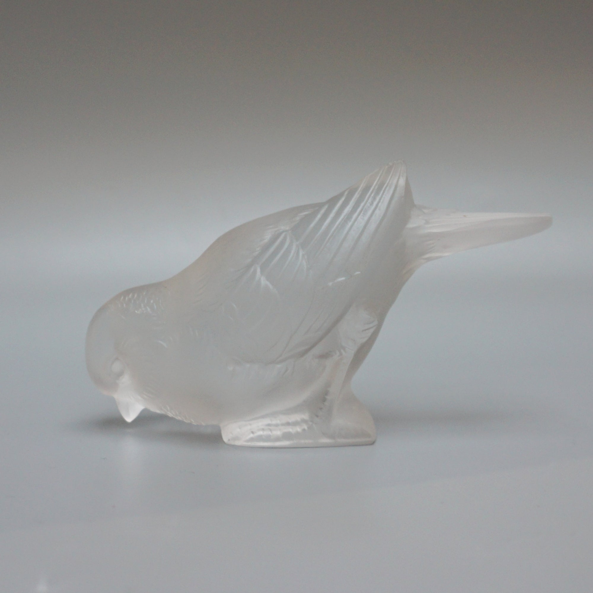 'Moineau Timide' Rene Lalique Glass Paperweight - Jeroen Markies Art Deco