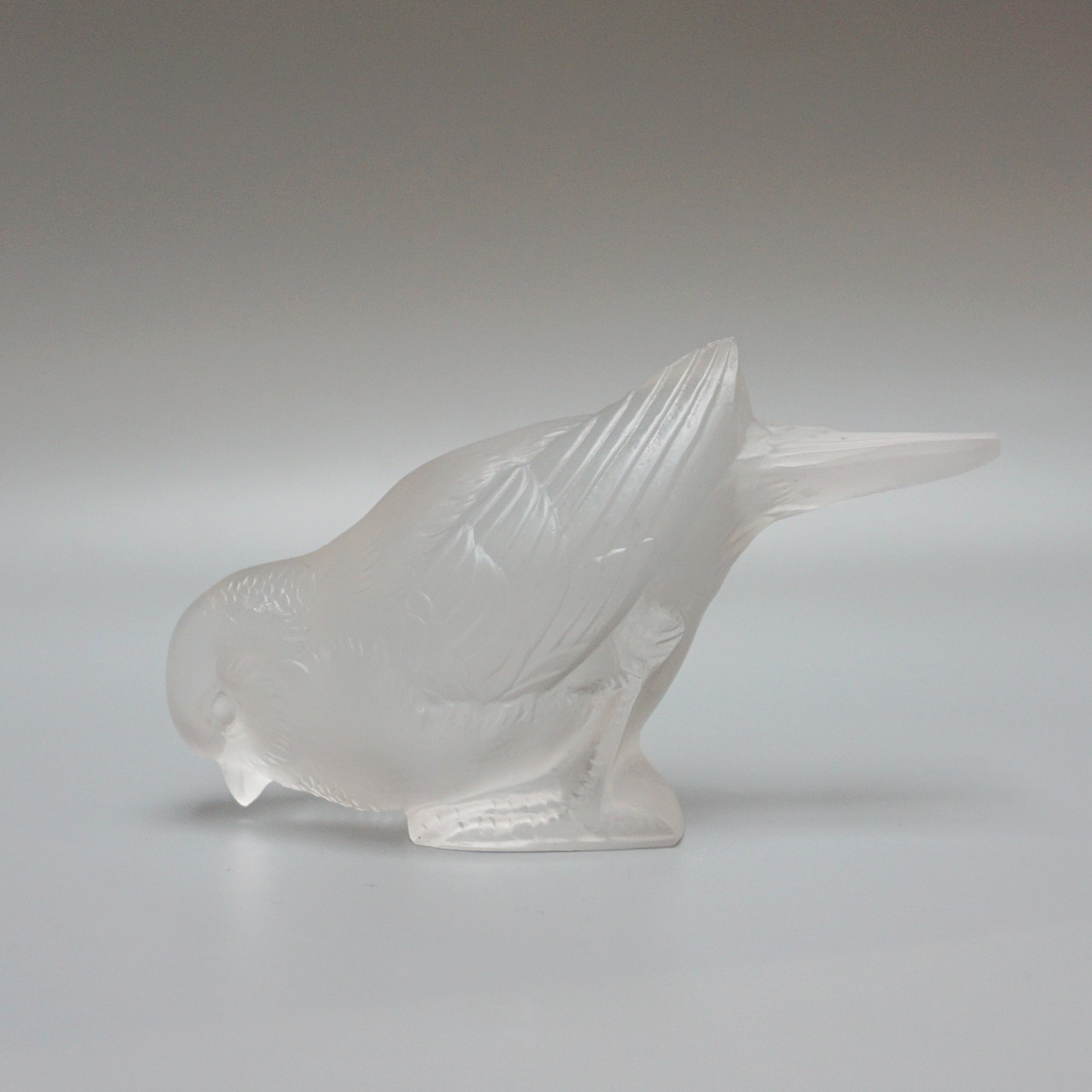 'Moineau Timide' Rene Lalique Glass Paperweight - Jeroen Markies Art Deco