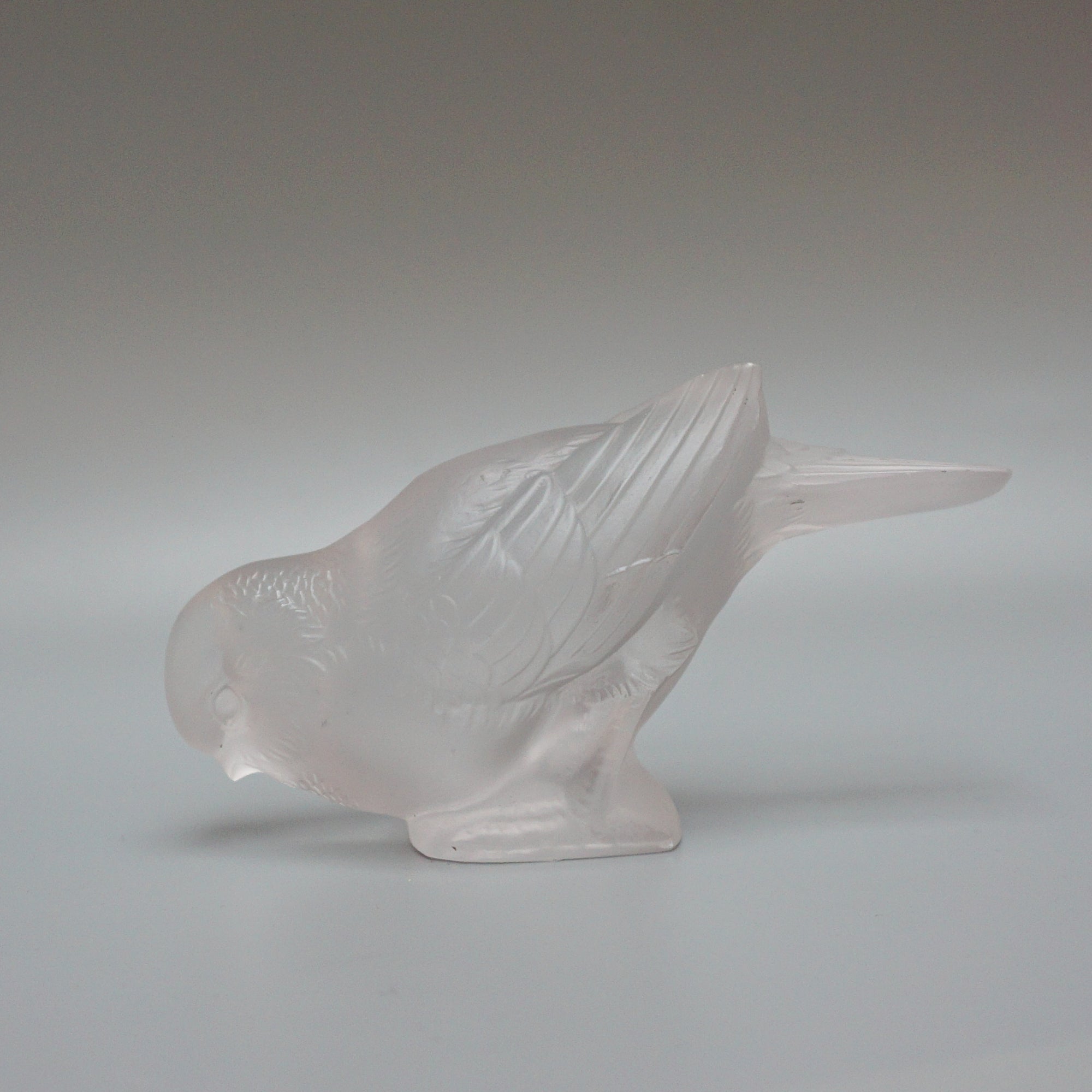 'Moineau Timide' Rene Lalique Glass Paperweight - Jeroen Markies Art Deco