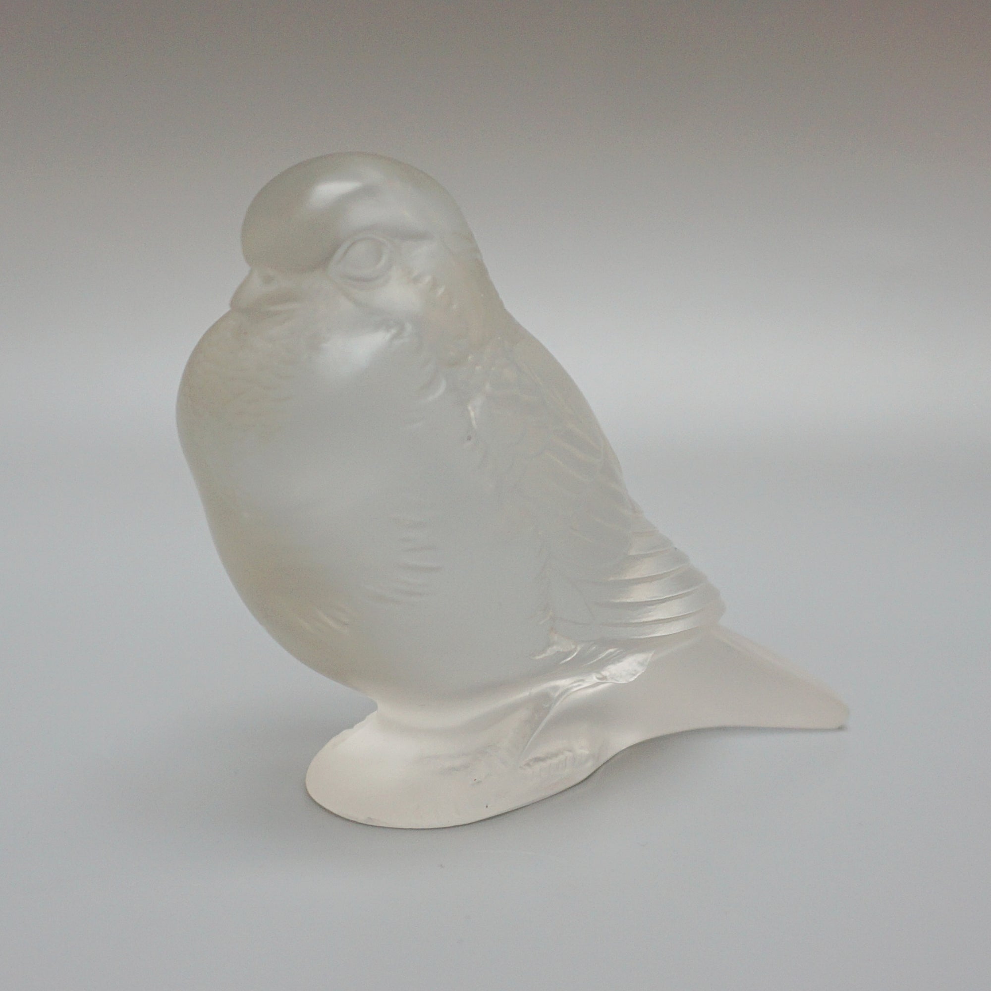 Moineau Fier an Original Frosted Glass Sparrow by Rene Lalique - Jeroen Markies Art Deco
