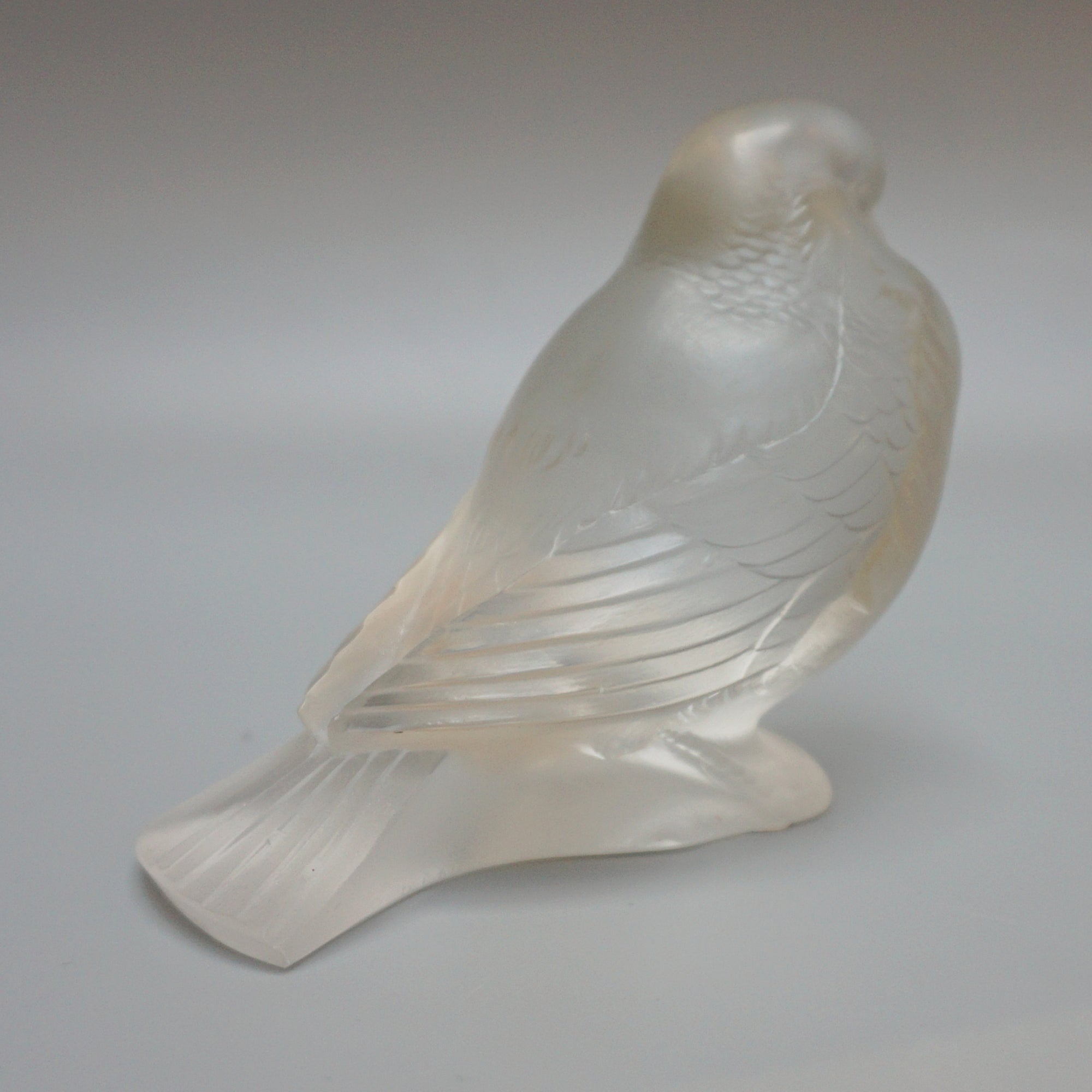 Moineau Fier an Original Frosted Glass Sparrow by Rene Lalique - Jeroen Markies Art Deco