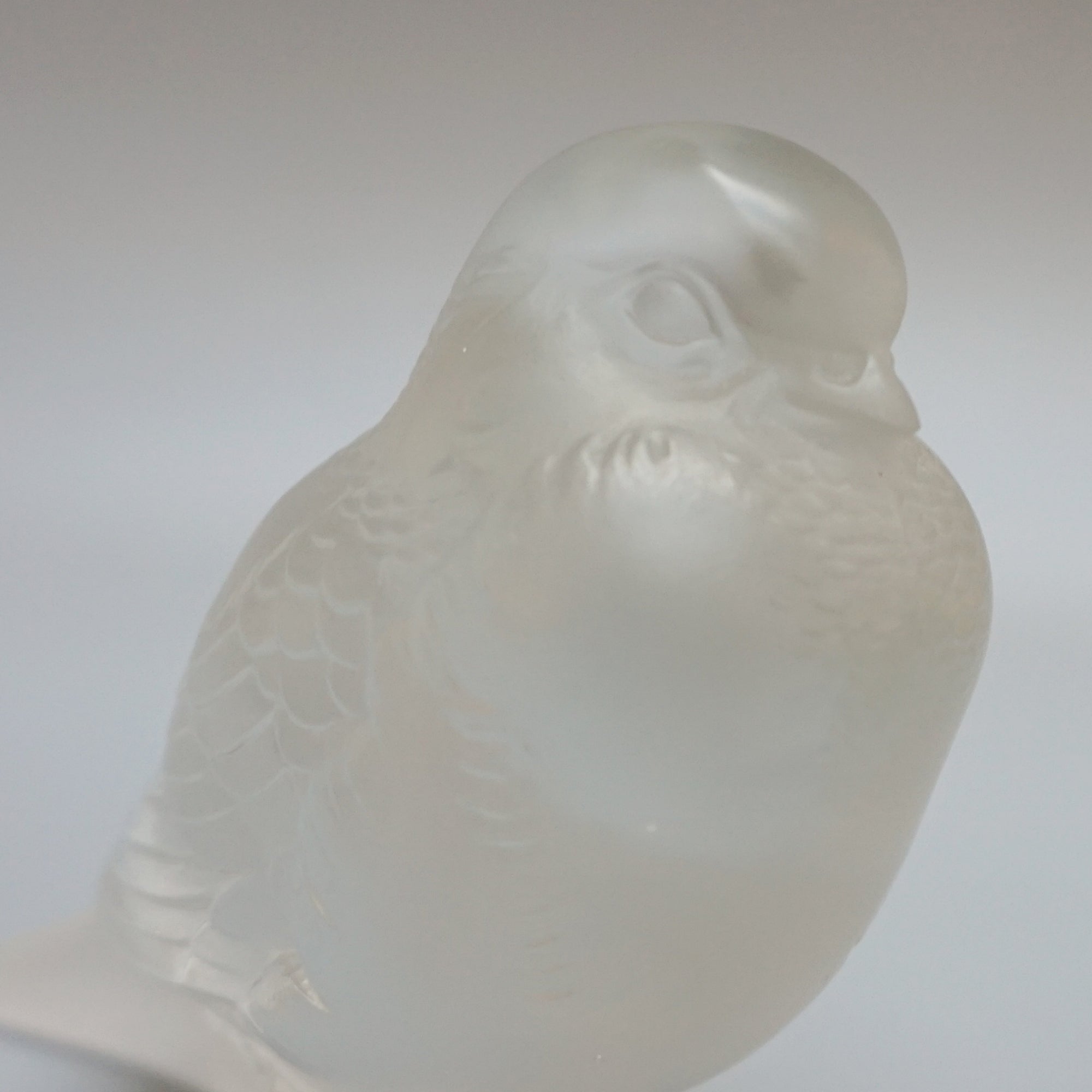 Moineau Fier an Original Frosted Glass Sparrow by Rene Lalique - Jeroen Markies Art Deco