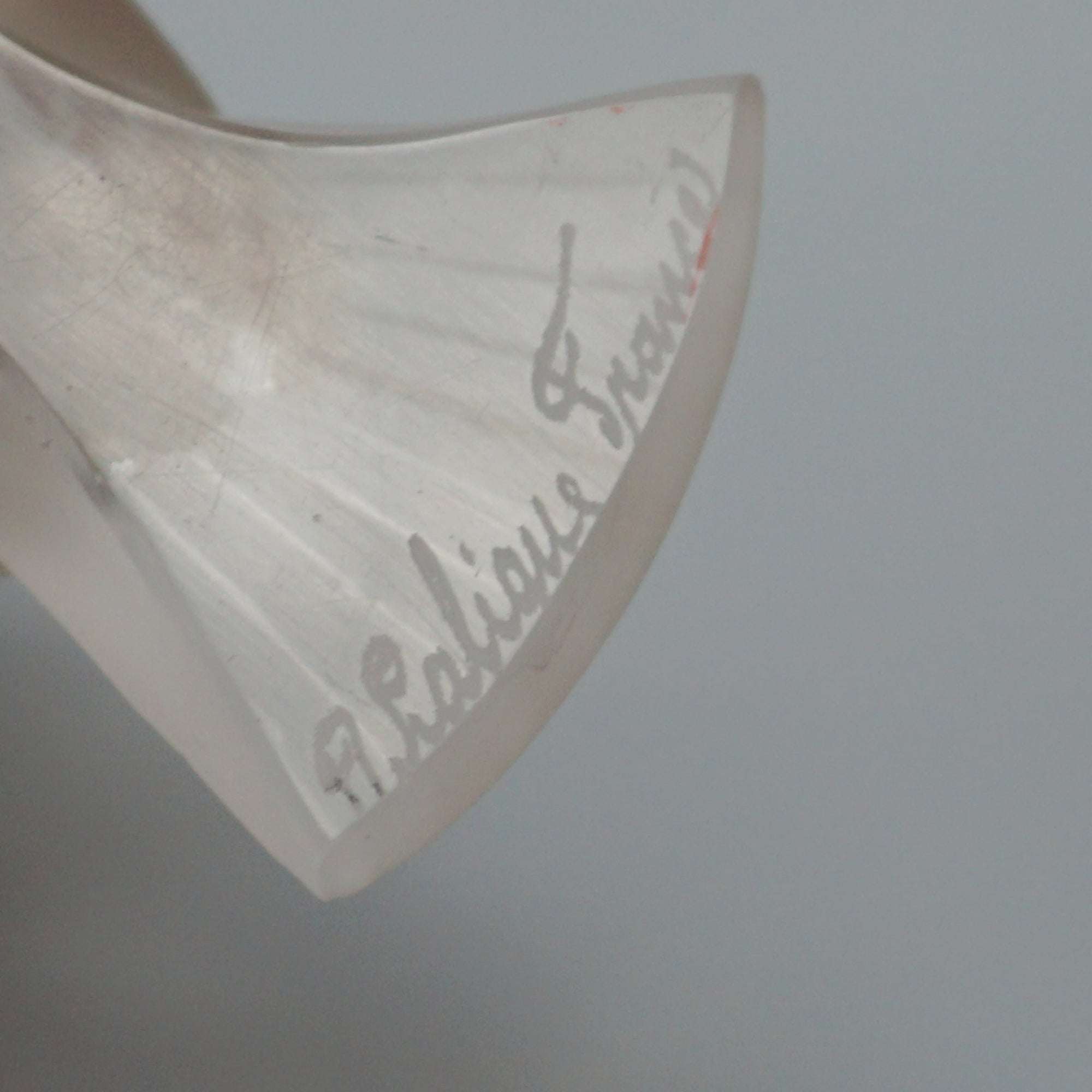 Moineau Fier an Original Frosted Glass Sparrow by Rene Lalique - Jeroen Markies Art Deco
