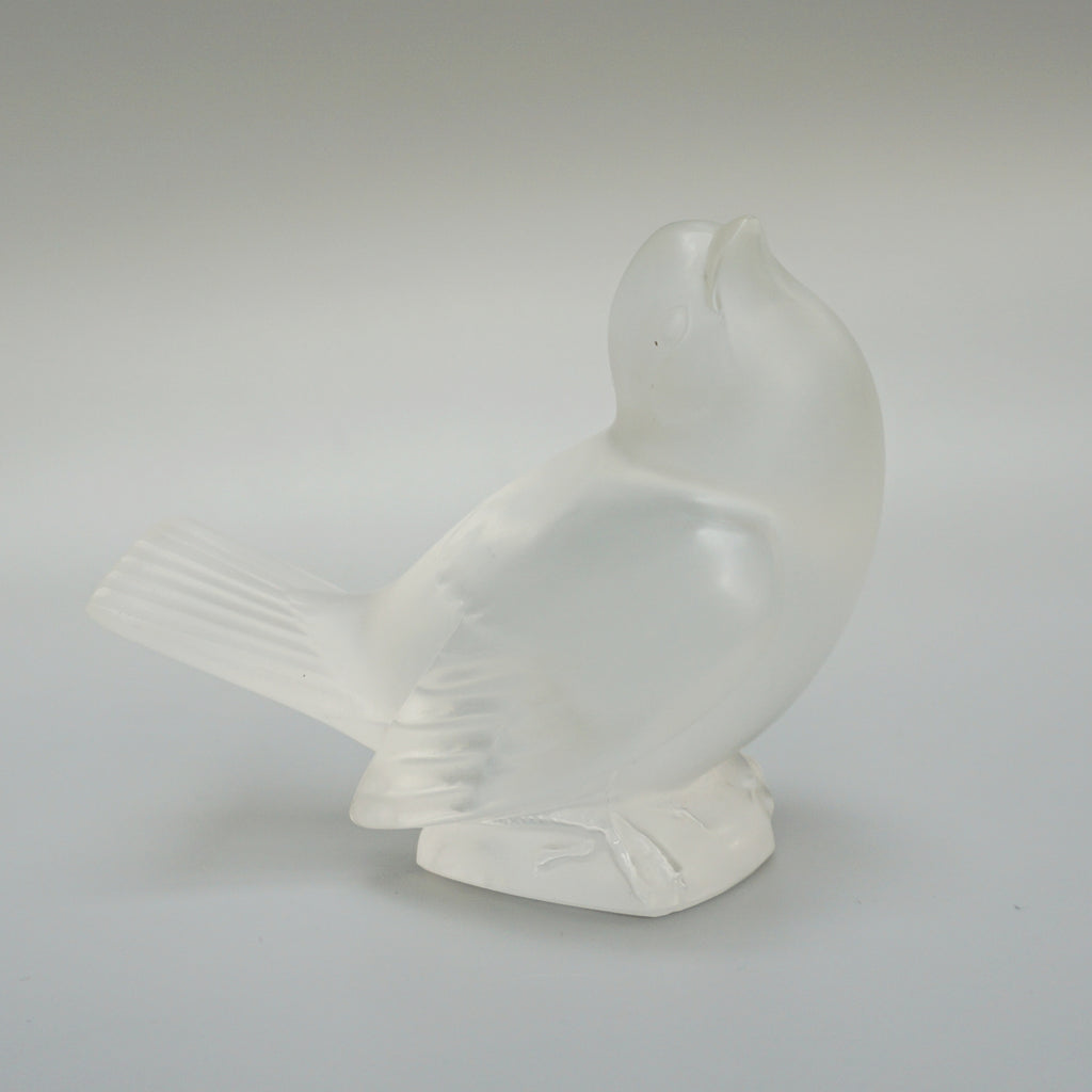 'Moineau Moquer' Marc Lalique Glass Paperweight - Jeroen Markies Art Deco