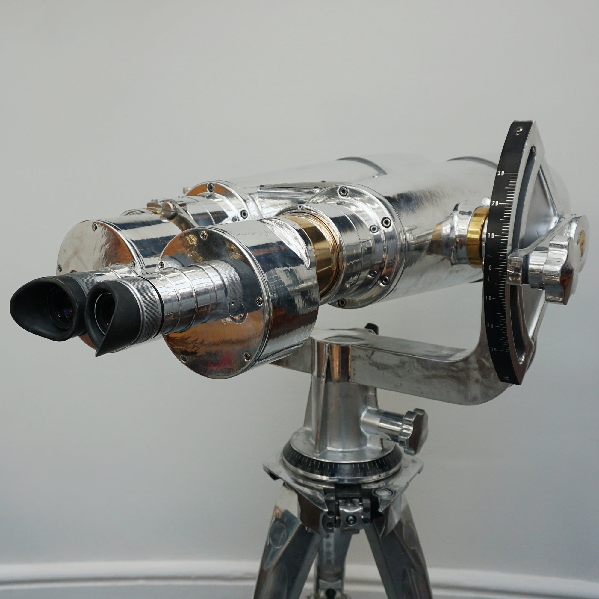 Fuji Meibo WW11 25x150 Naval/Marine Binoculars - Jeroen Markies Art Deco 