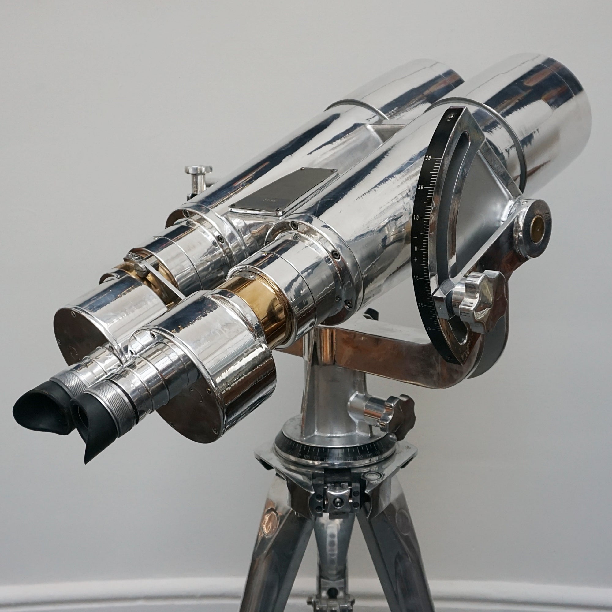 Fuji Meibo WW11 25x150 Naval/Marine Binoculars - Jeroen Markies Art Deco 