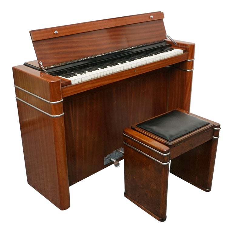 Flame Mahogany wooden mini upright piano by Eavestaff. Art Deco pianette - Jeroen Markies Art Deco