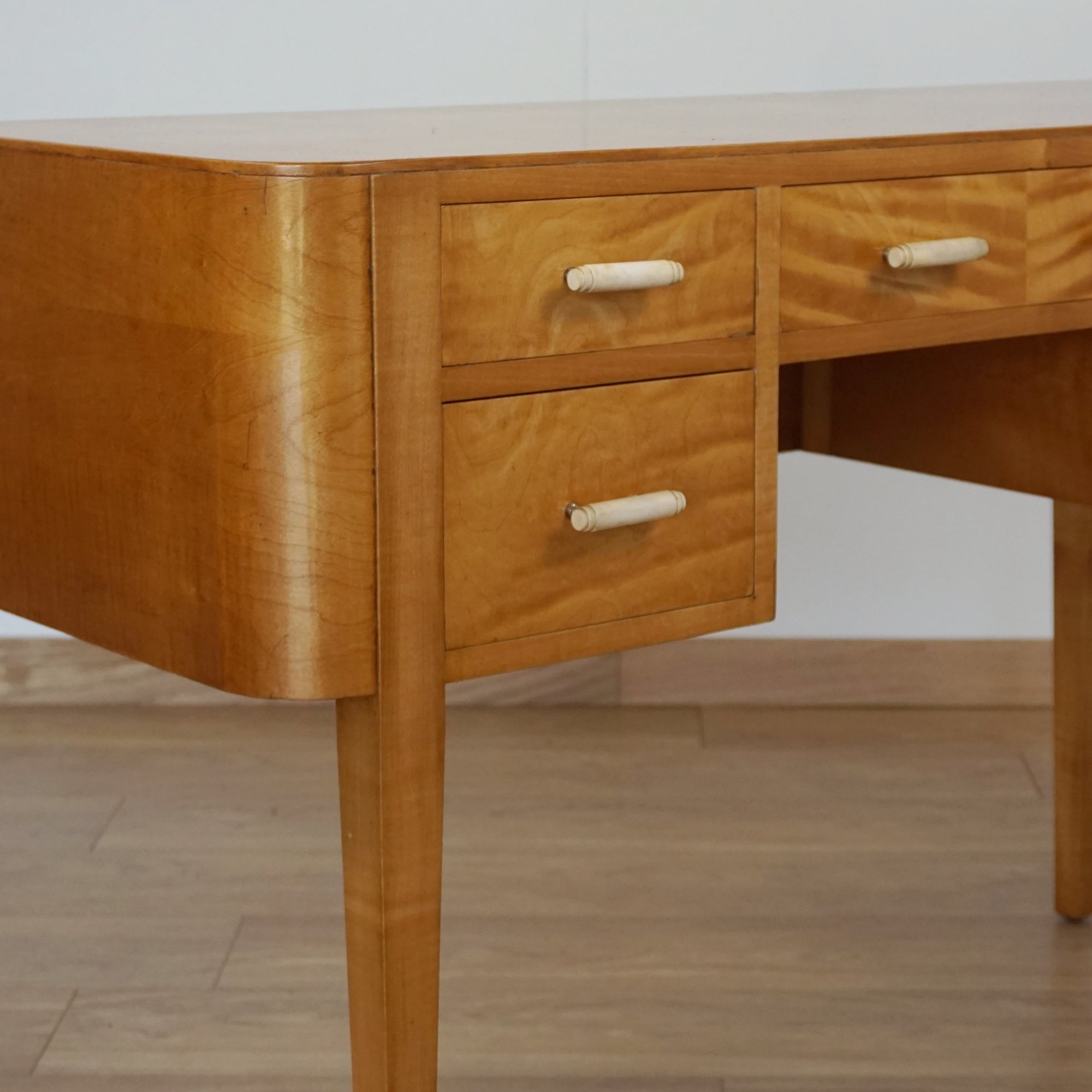 Art Deco Satinwood Writing Desk - Jeroen Markies Art Deco