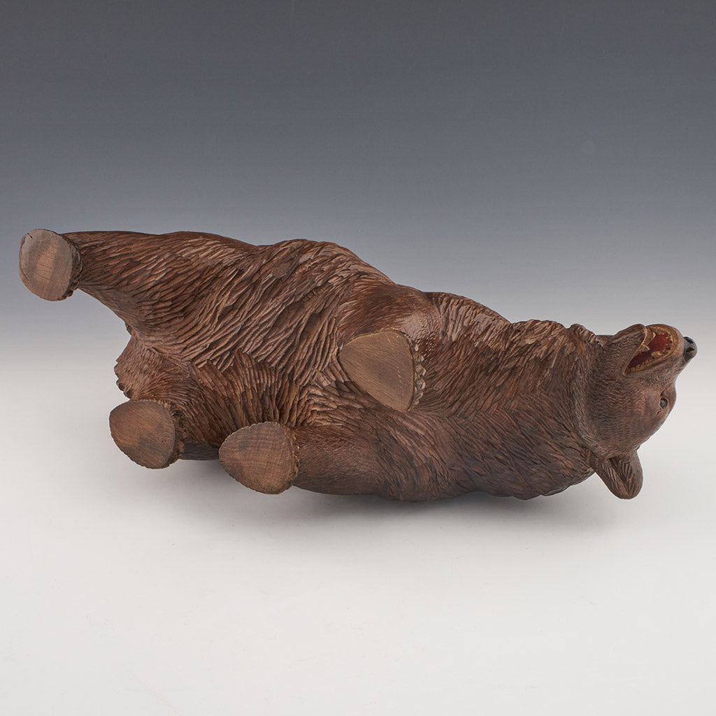 Carved Bear - Jeroen Markies Art Deco