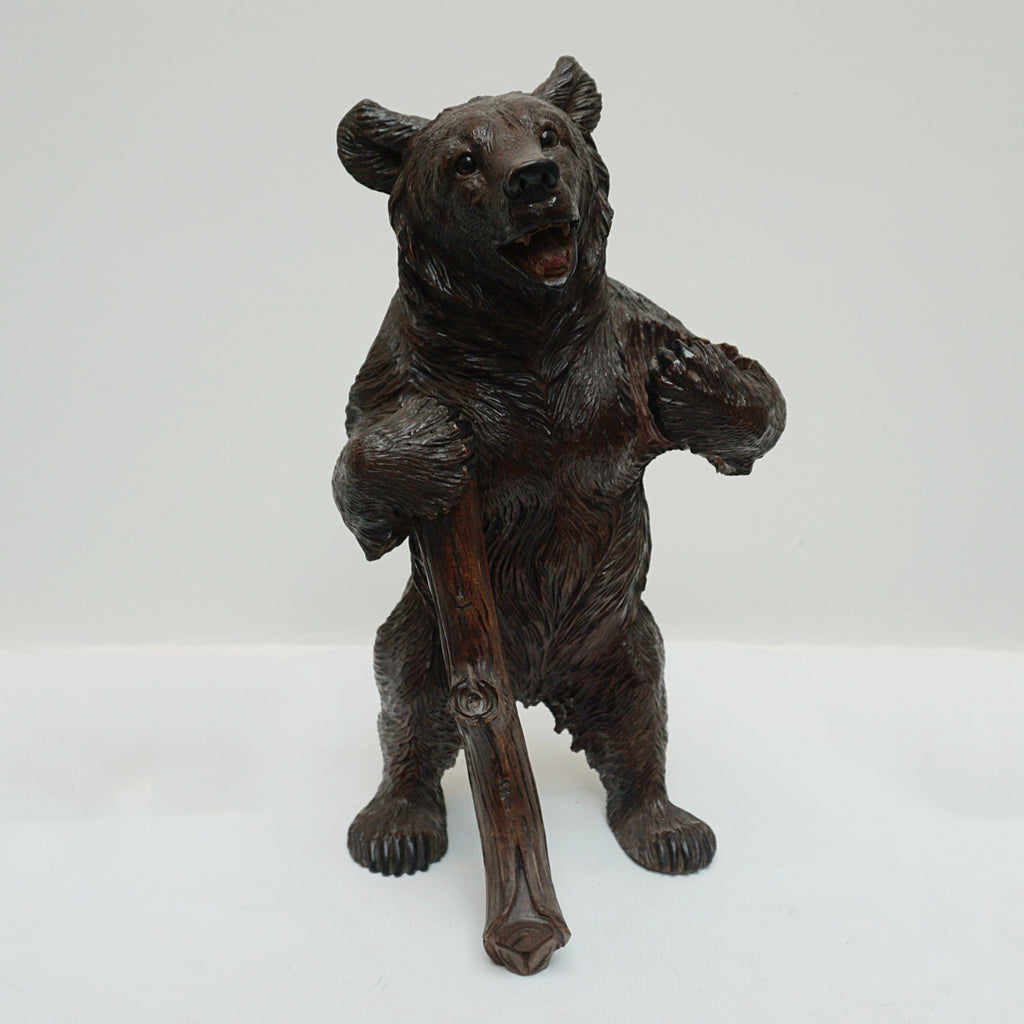 A Black Forest carved bear - Jeroen Markies Art Deco