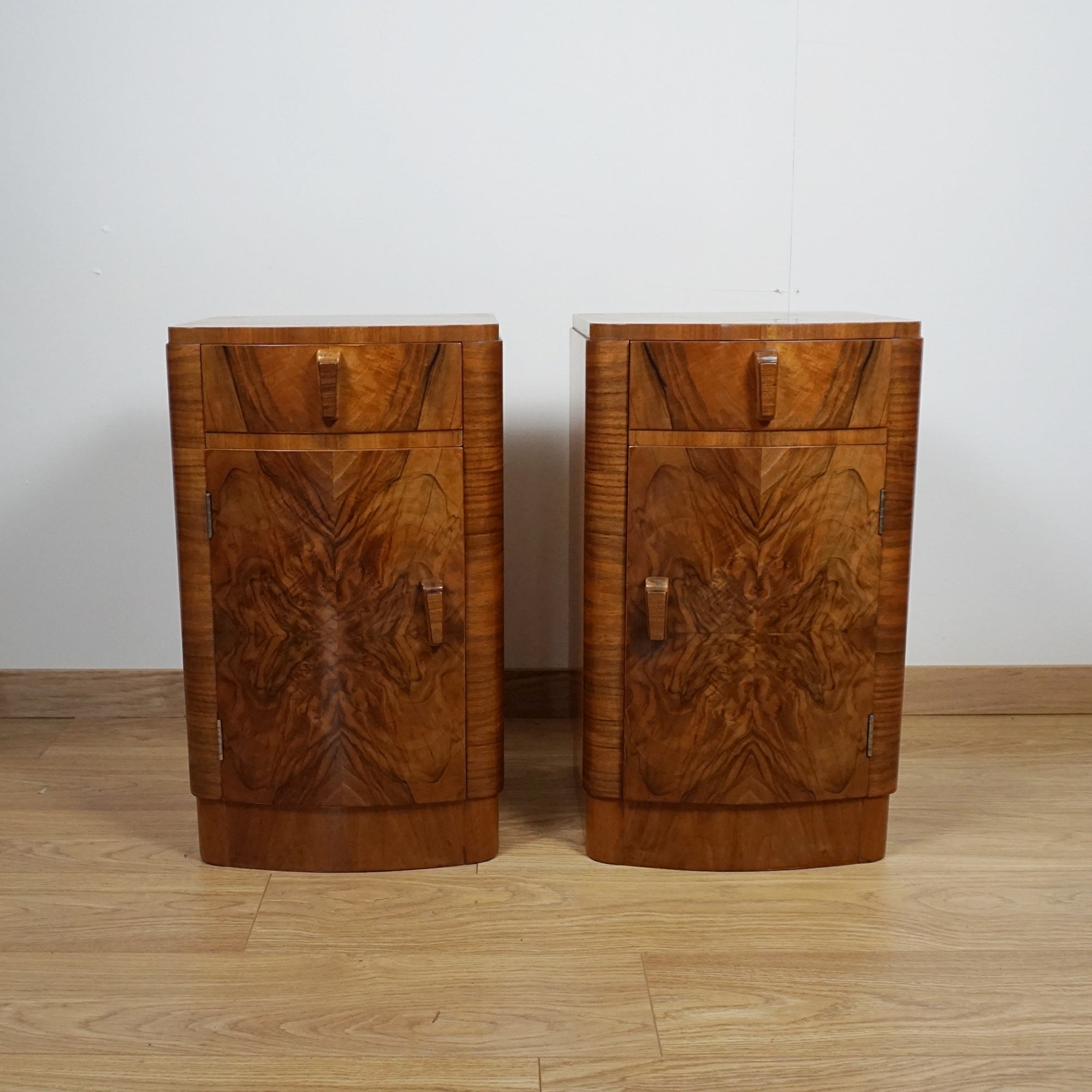 Art Deco Walnut Bedside Cabinets - Jeroen Markies Art Deco