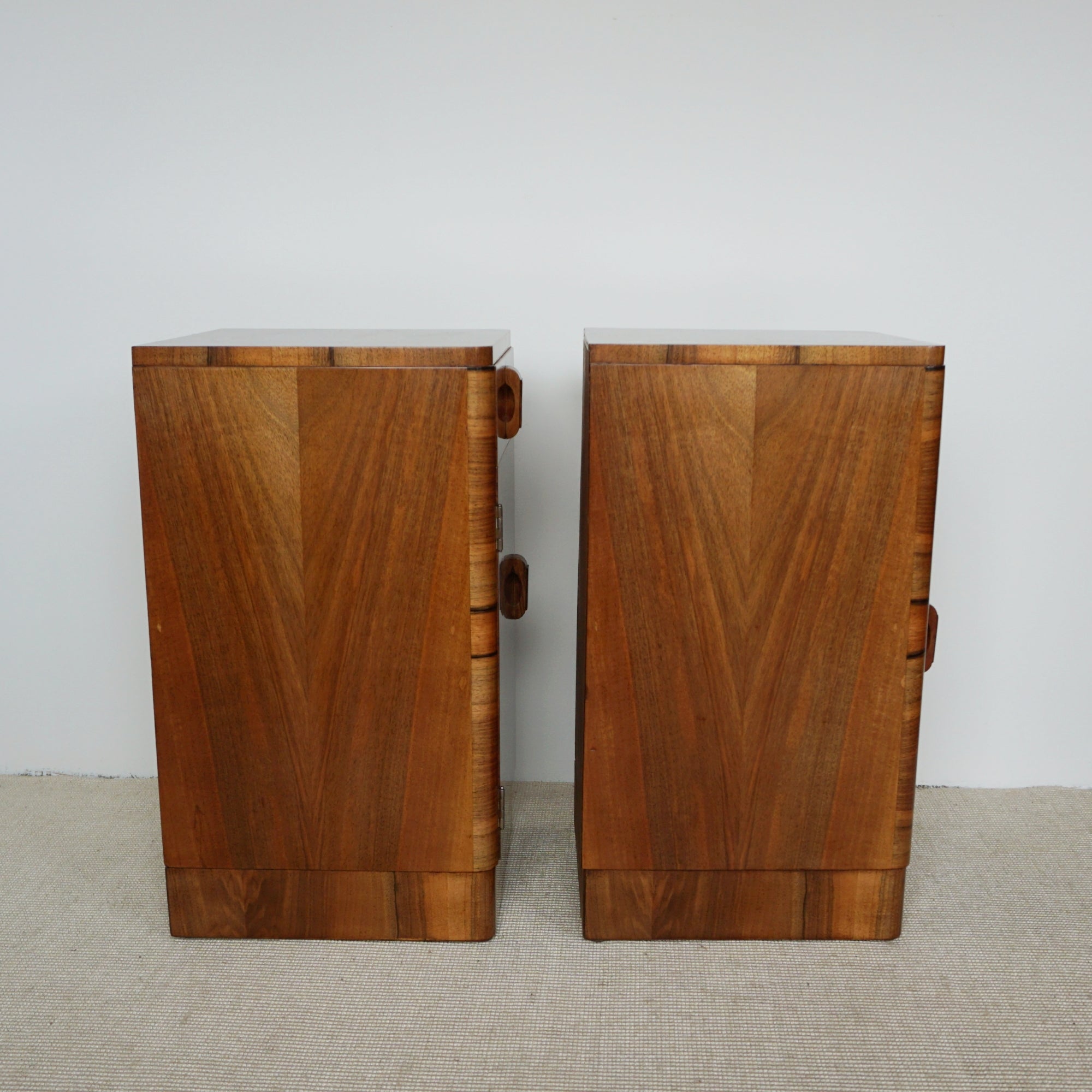 Pair of Art Deco Figured Walnut Bedside Cabinets. 1930's bedroom furniture - Jeroen Markies Art Deco