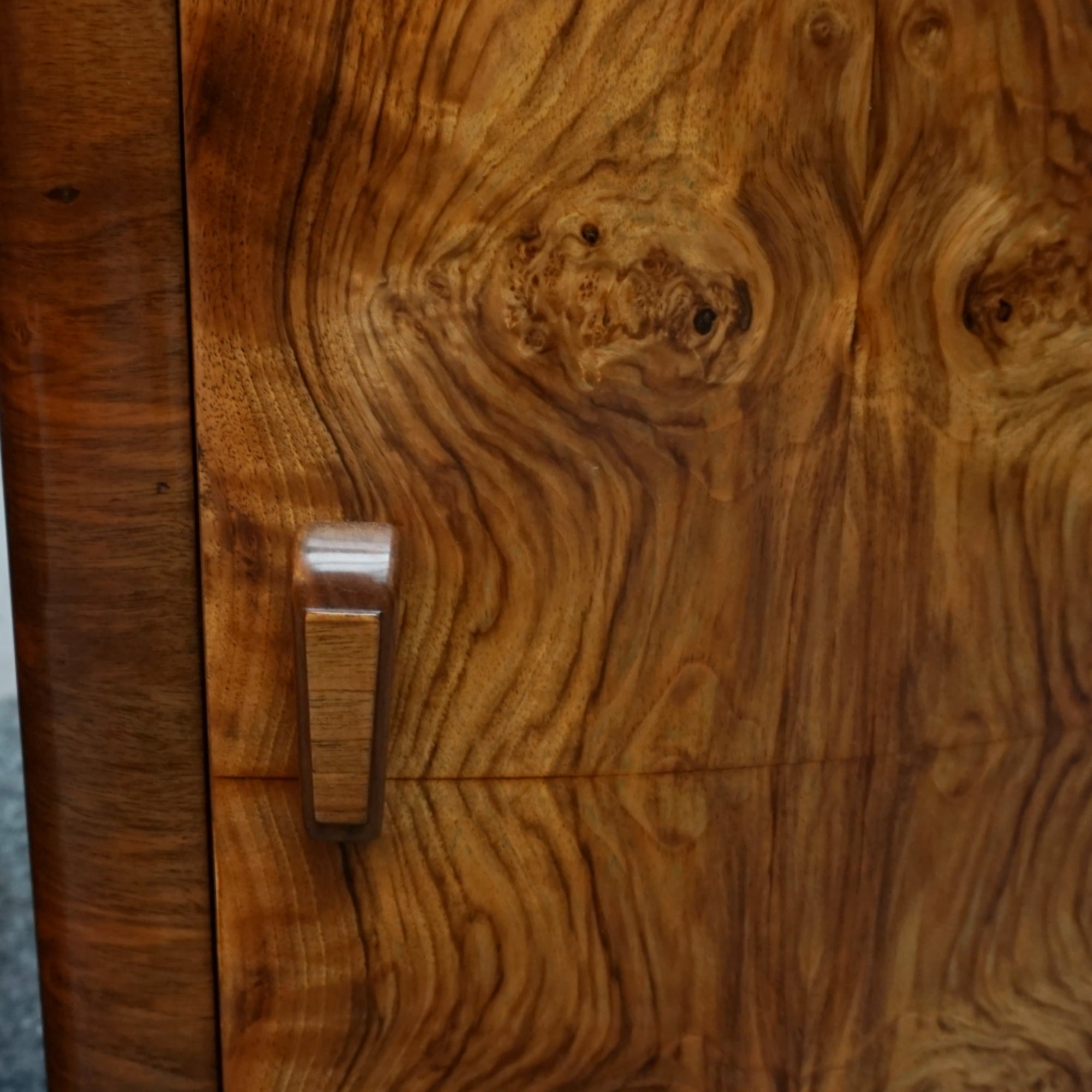 Pair of Art Deco solid walnut bedside cabinets. 1930's furniture, bedroom furniture - Jeroen Markies Art Deco