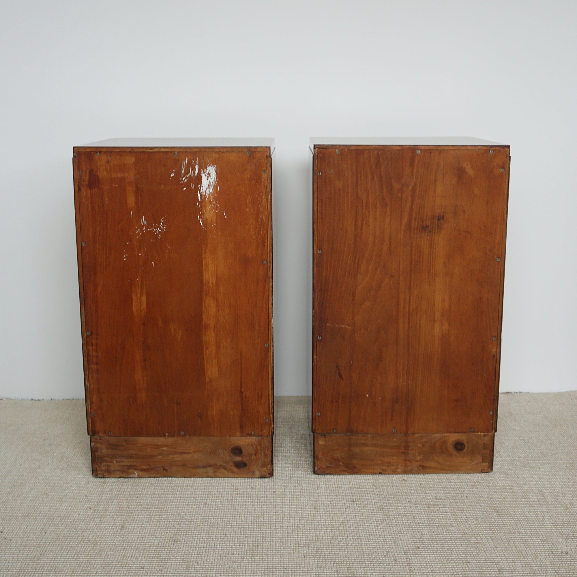 Pair of Art Deco Figured Walnut Bedside Cabinets. 1930's bedroom furniture - Jeroen Markies Art Deco
